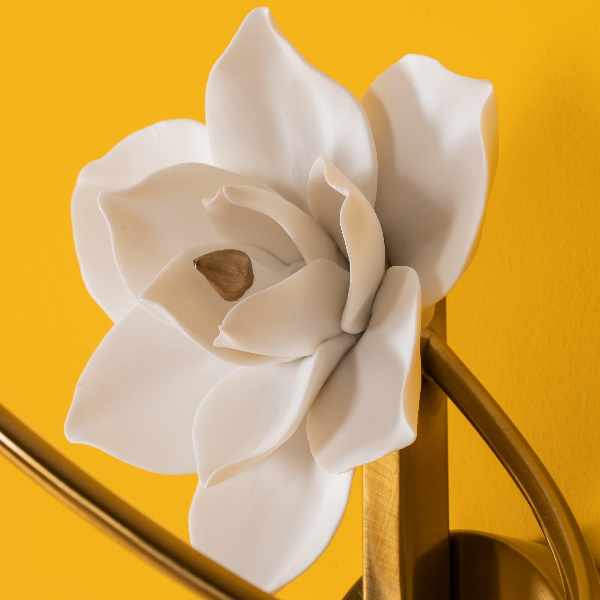 Lure Sconce - Lumpaz