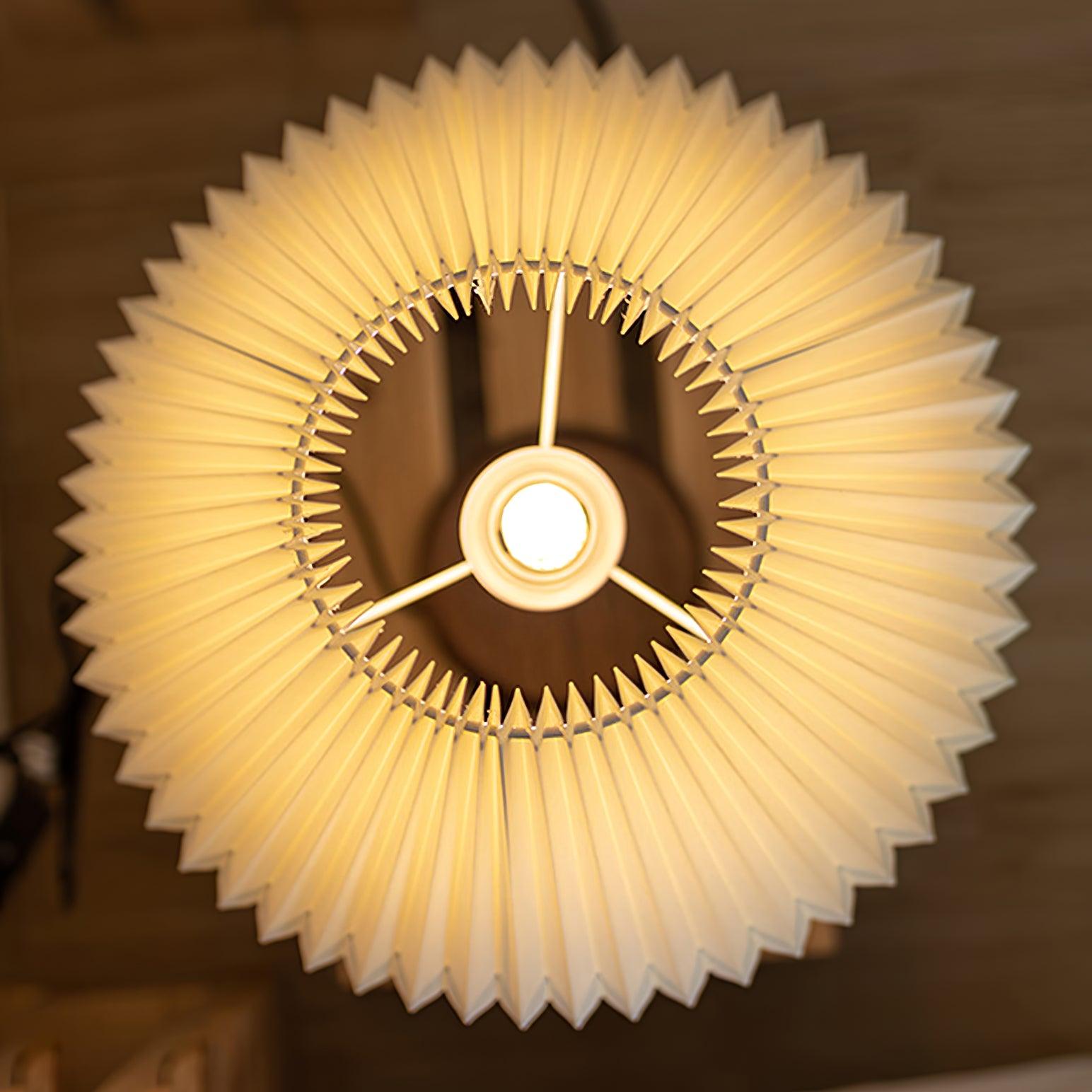 Le Klint Table Lamp - Lumpaz