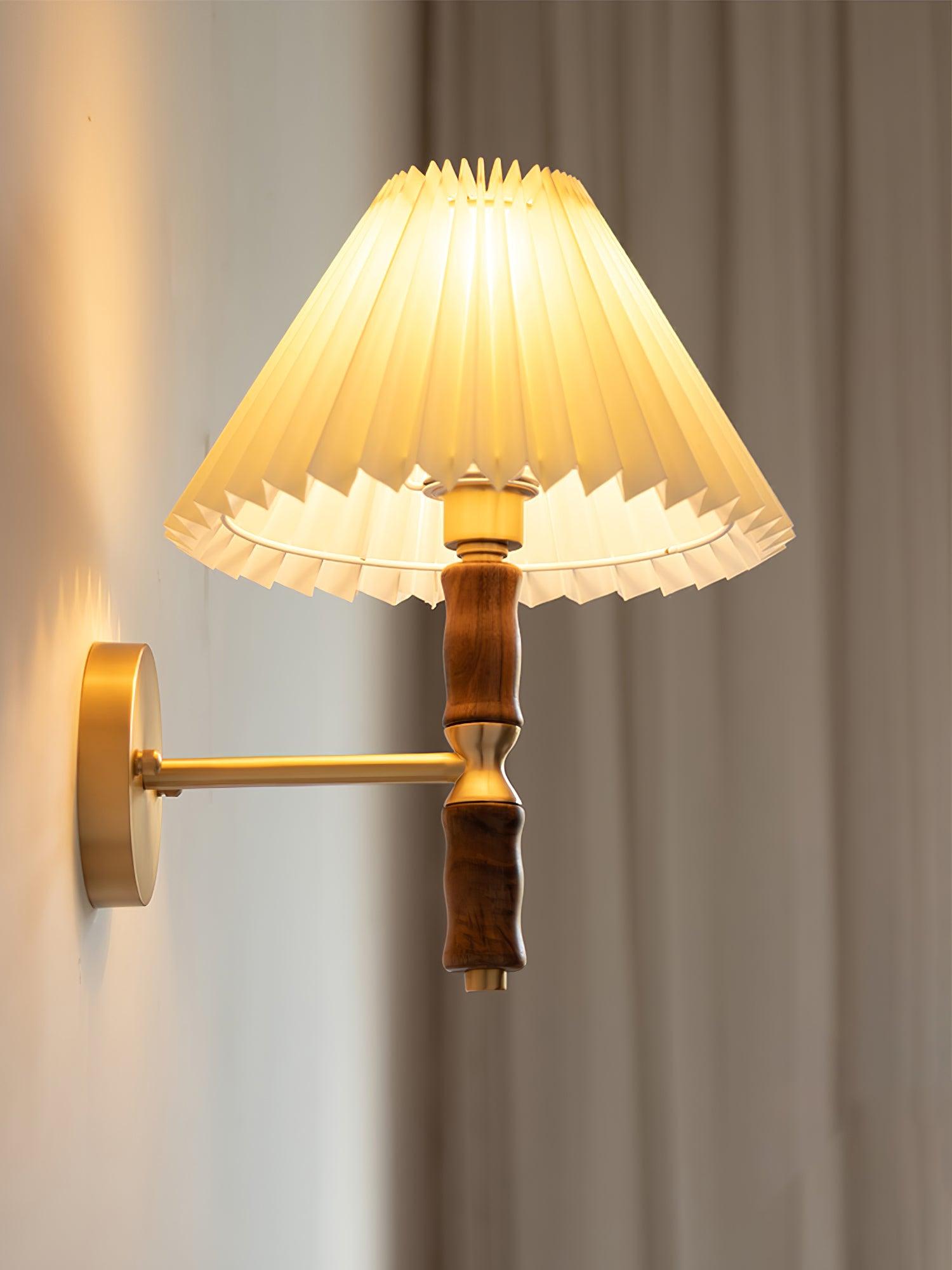 Pleated Walnut Wall Light - Lumpaz