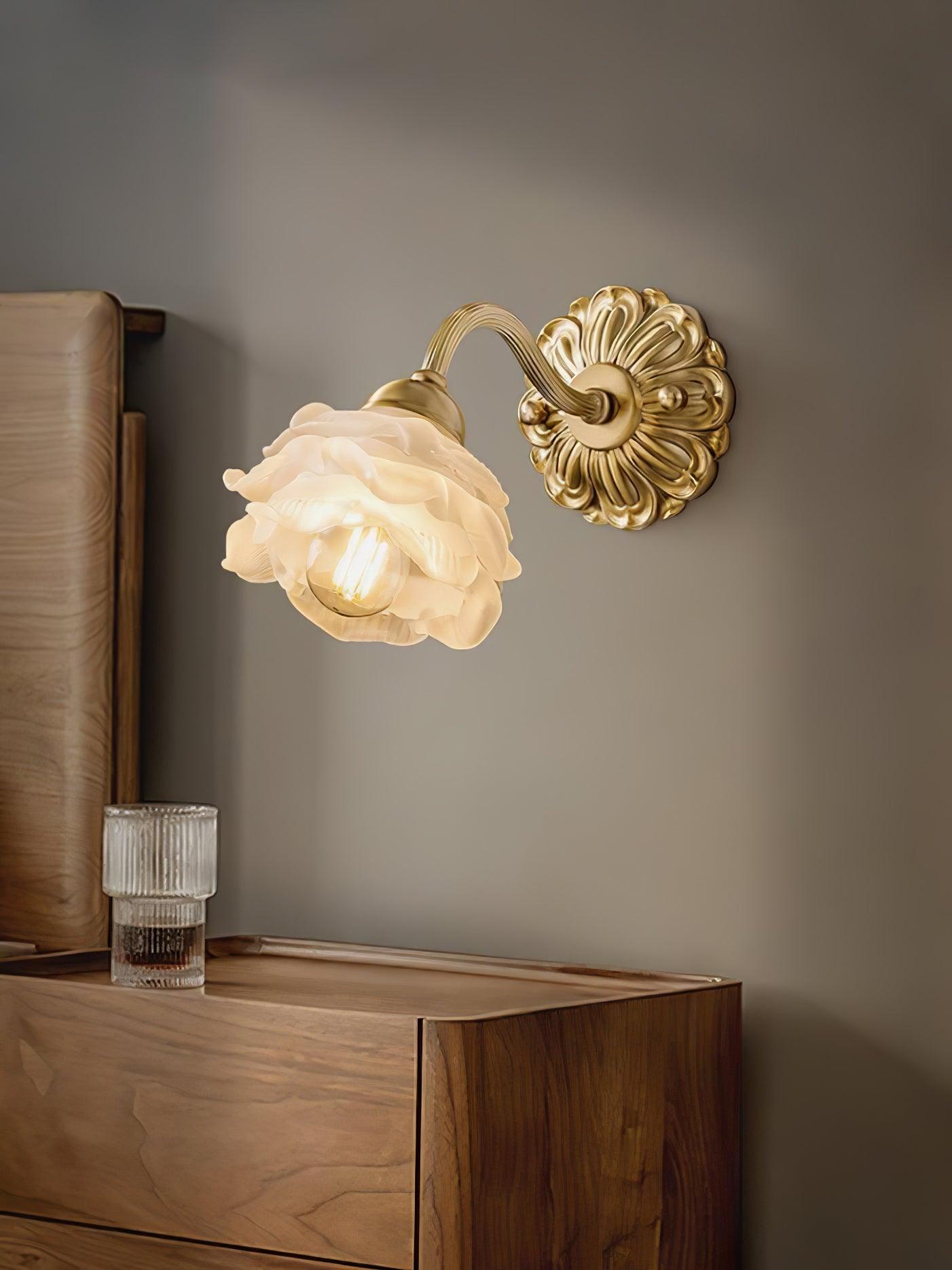 Brass Rose Wall Light - Lumpaz