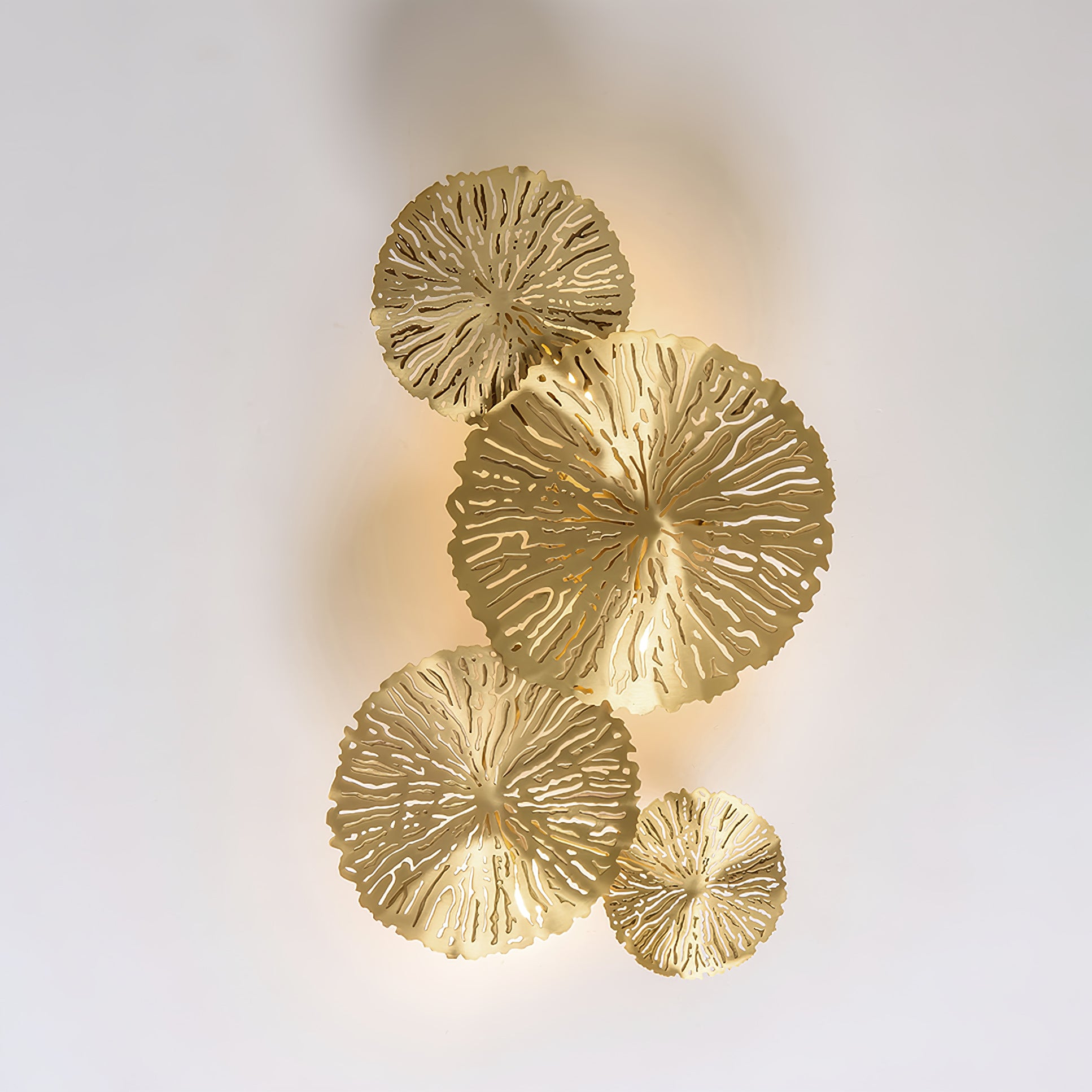 Lotus Leaf Wall Sconce - Lumpaz