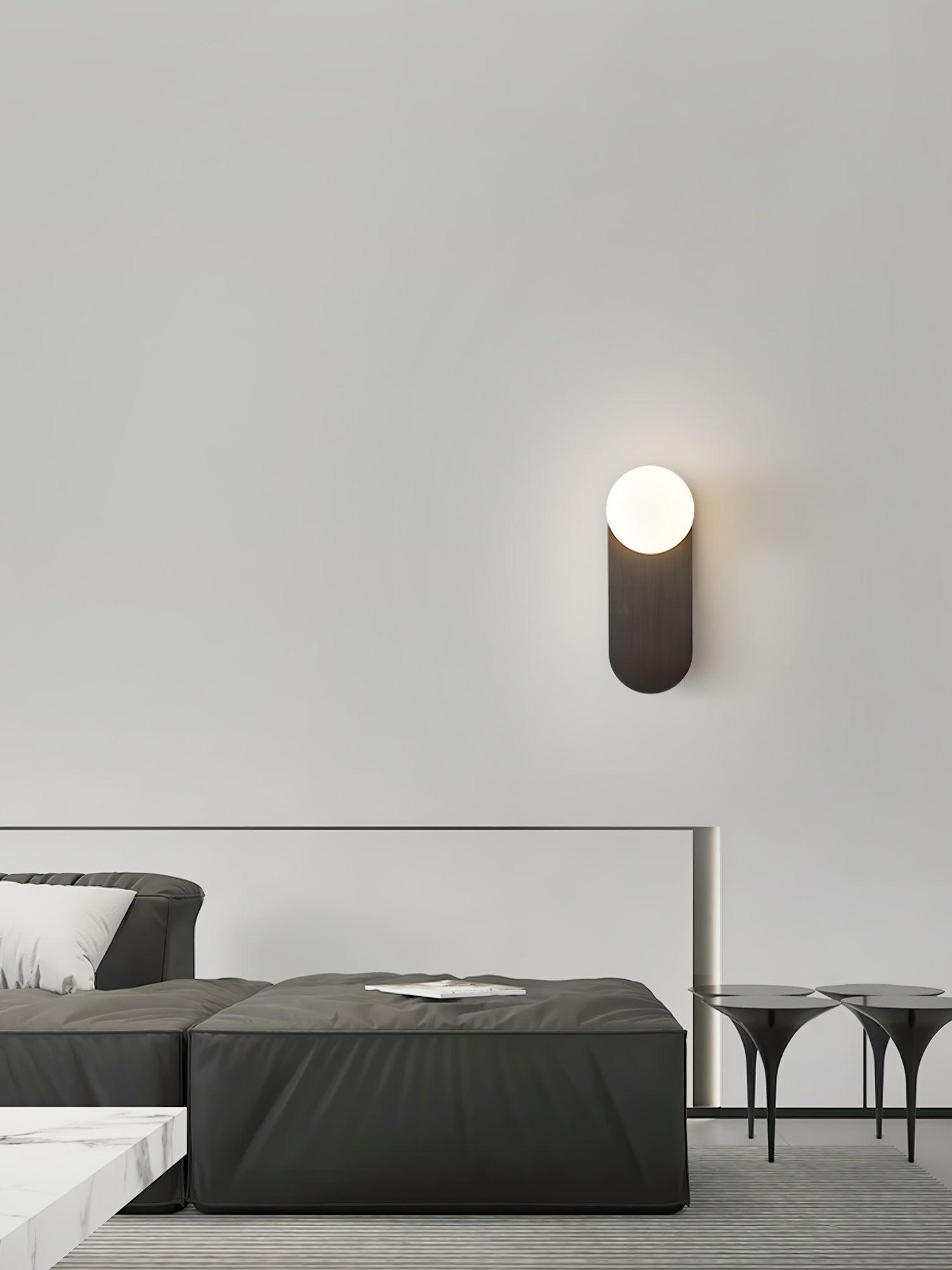 Flat Base Globe Sconce - Lumpaz