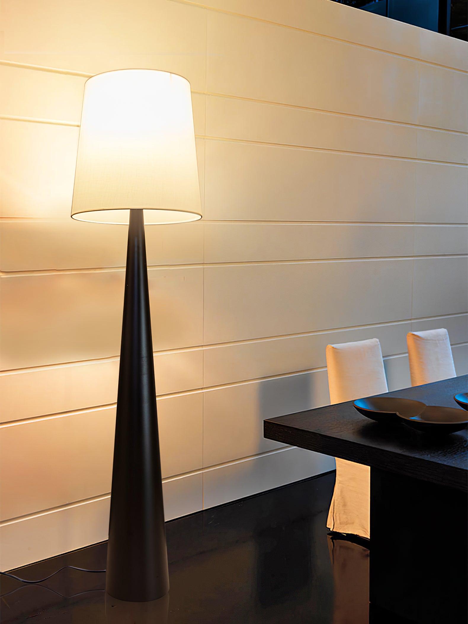 Montenegro Floor Lamp - Lumpaz