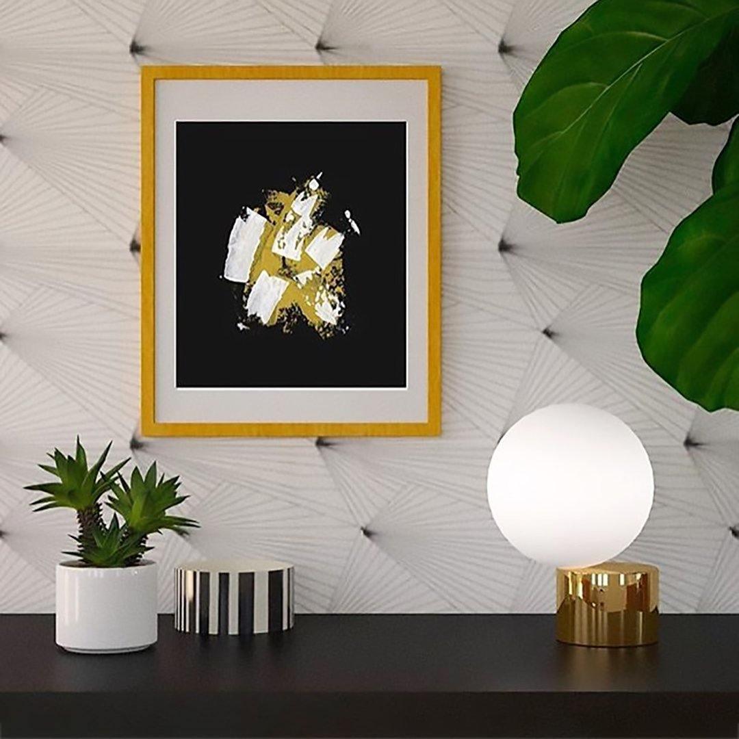 Tip of The Tongue Table Lamp - Lumpaz