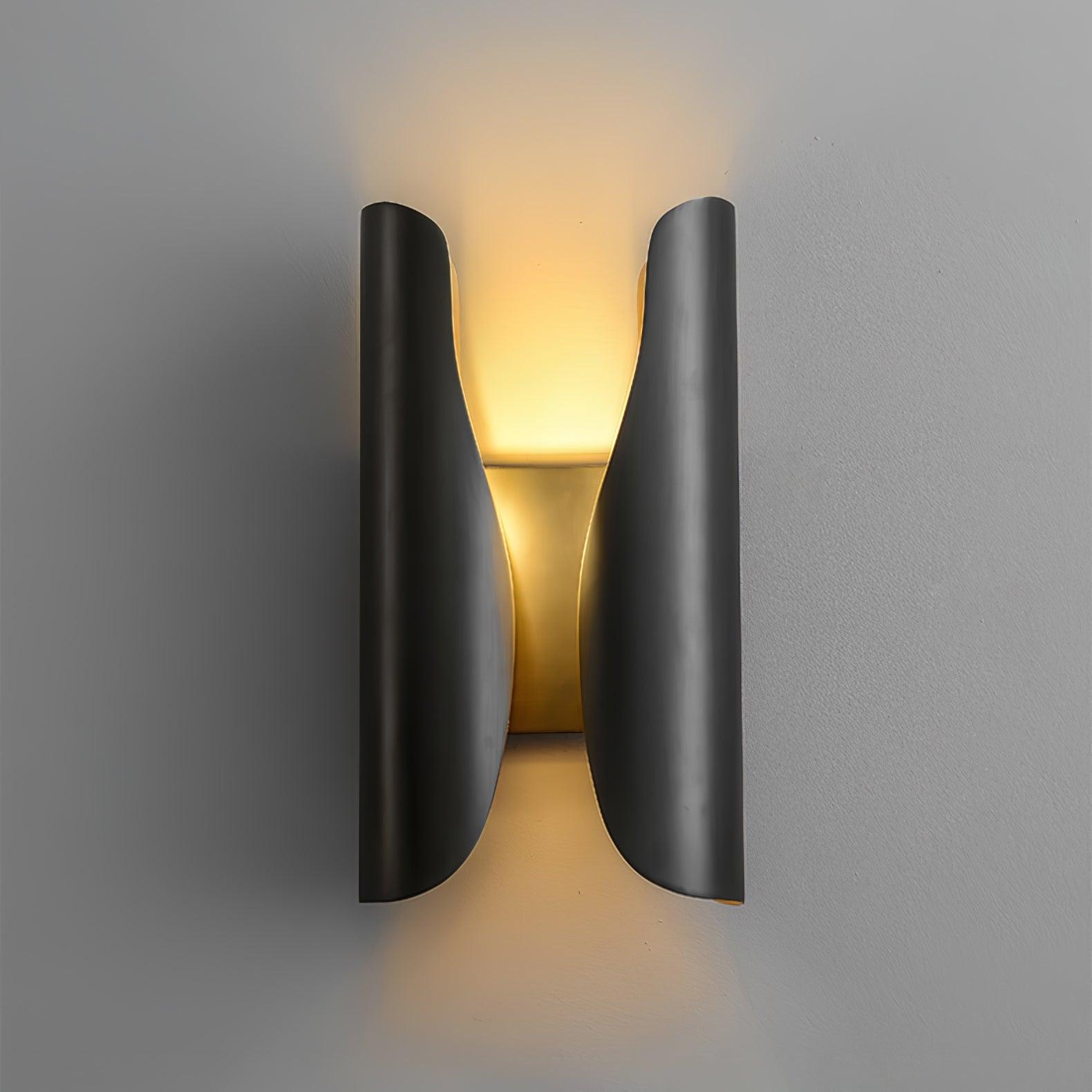 Guardian Wall Sconce - Lumpaz