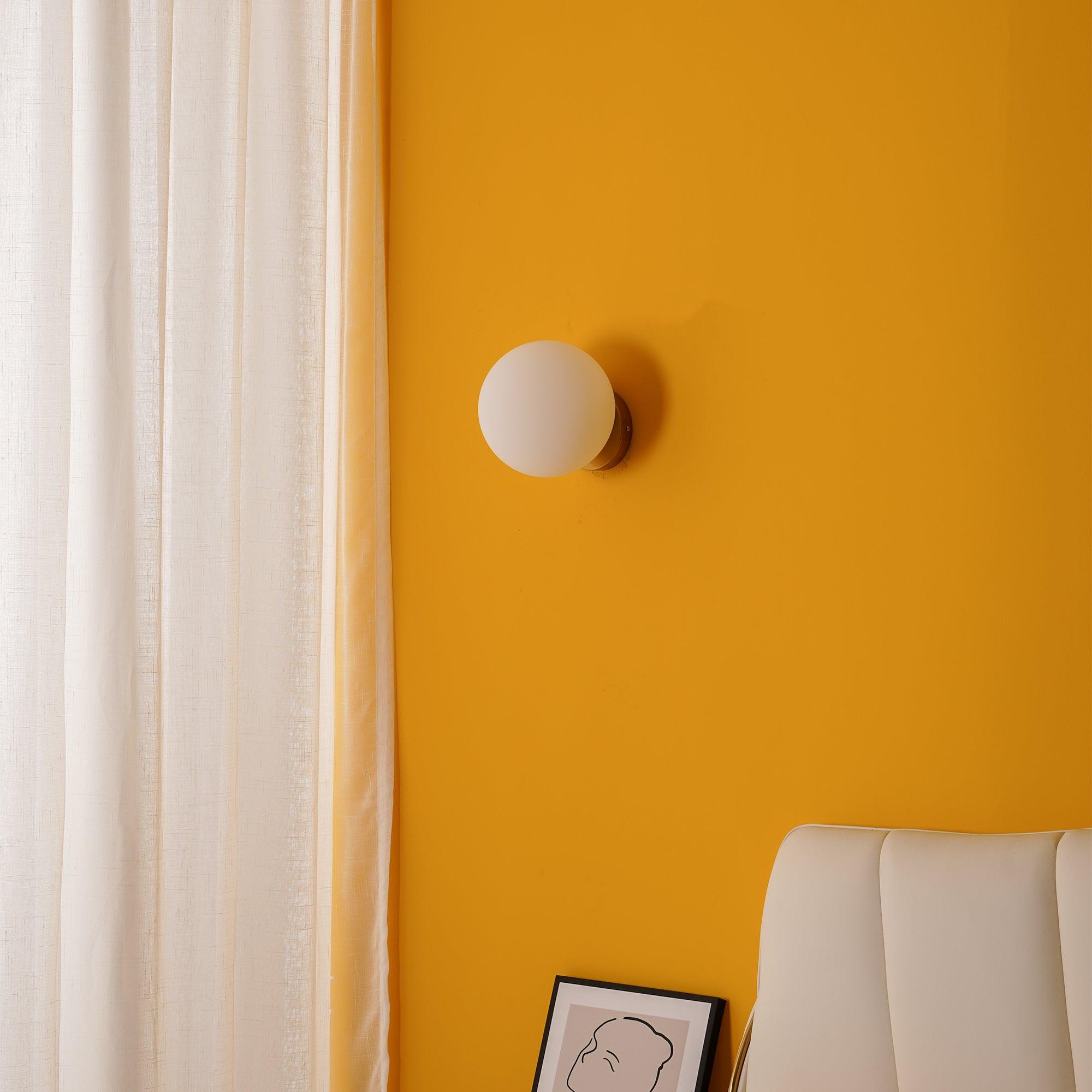 Tip of The Tongue Wall Lamp - Lumpaz