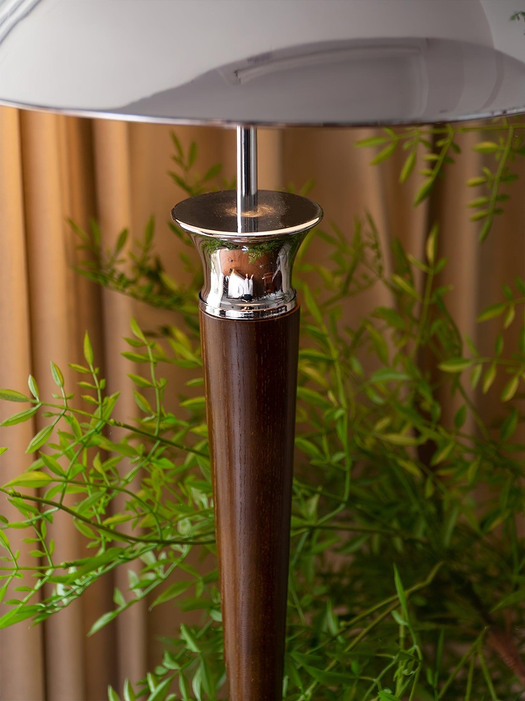 Helmet Floor Lamp - Lumpaz