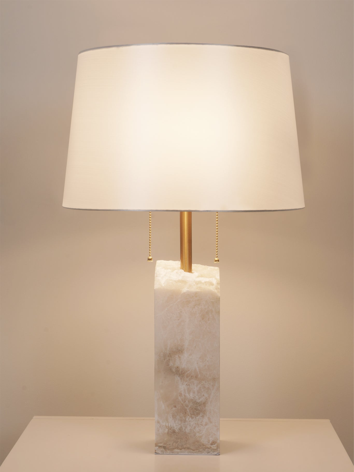 Raw Alabaster Table Lamp - Lumpaz