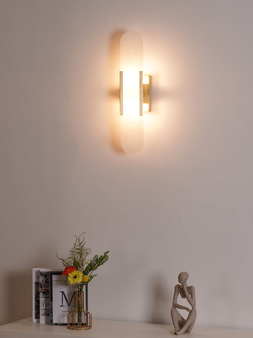 Melange Elongated Alabaster Wall Lamp - Lumpaz