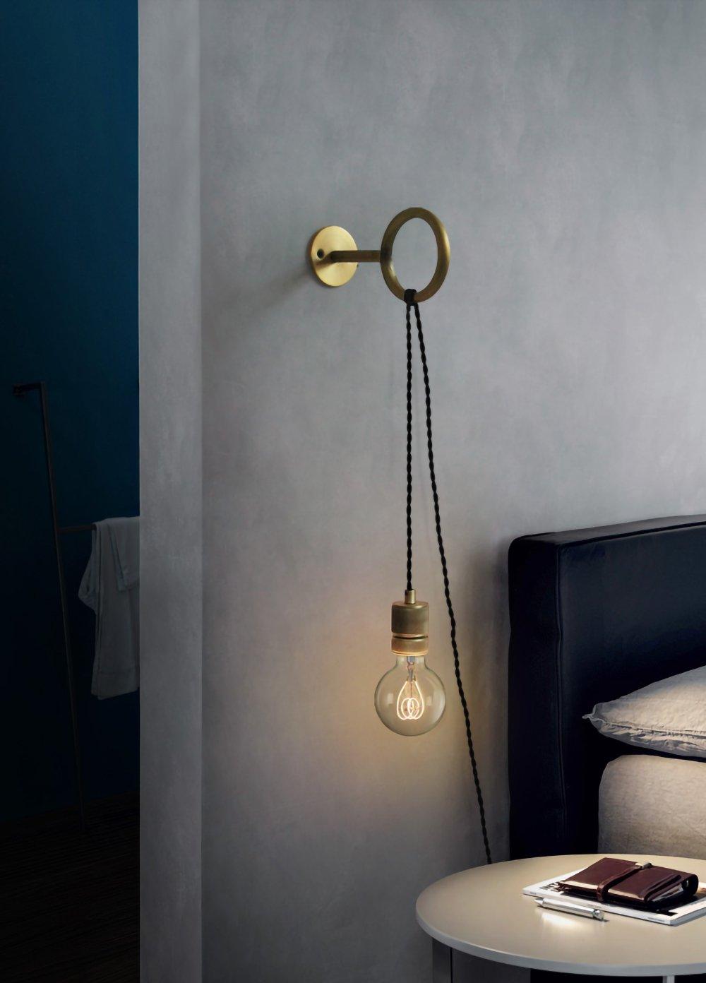 Loop Minimalist Wall Light With Wall Socket - Lumpaz