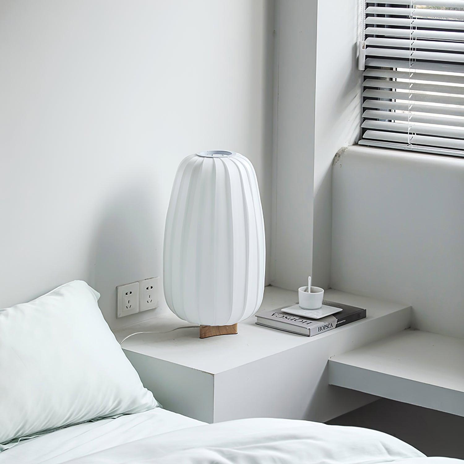 Fabric Minimalist Table Lamp - Lumpaz