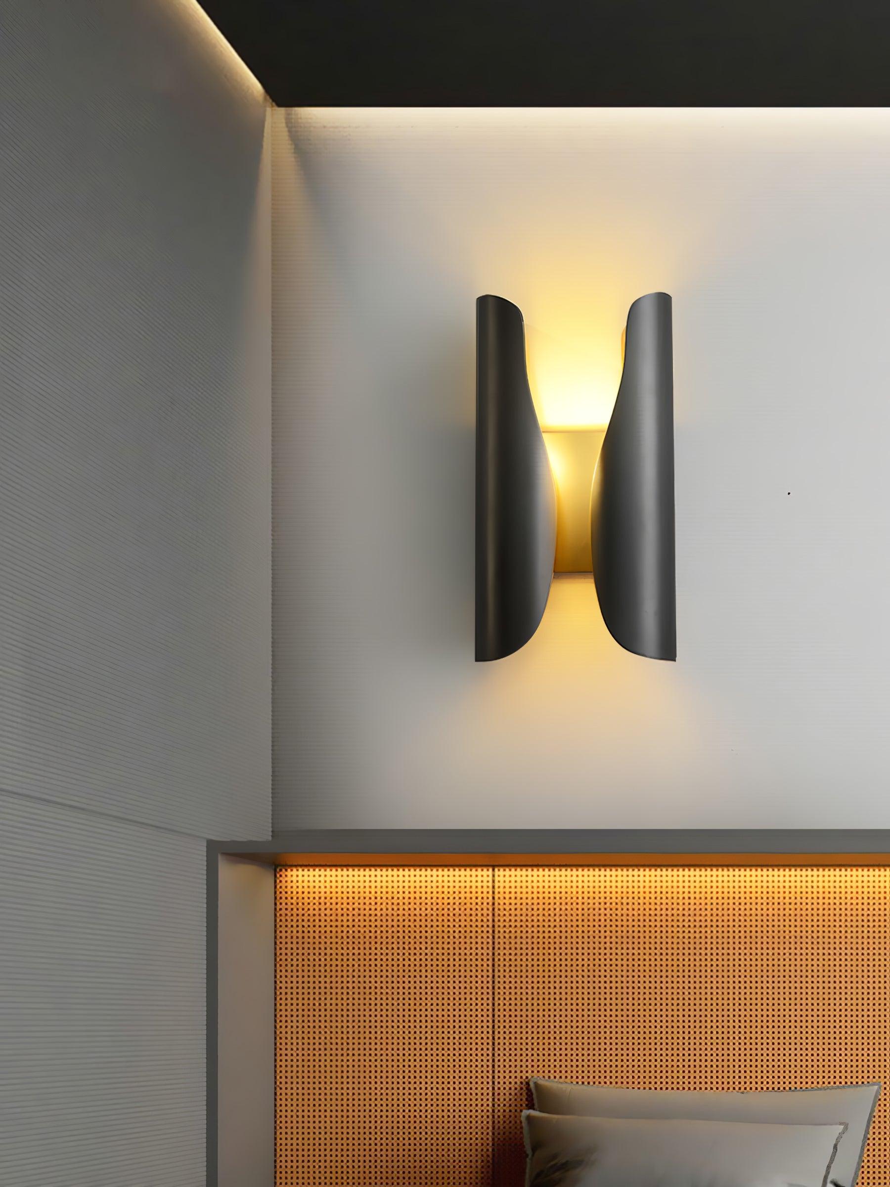 Guardian Wall Sconce - Lumpaz