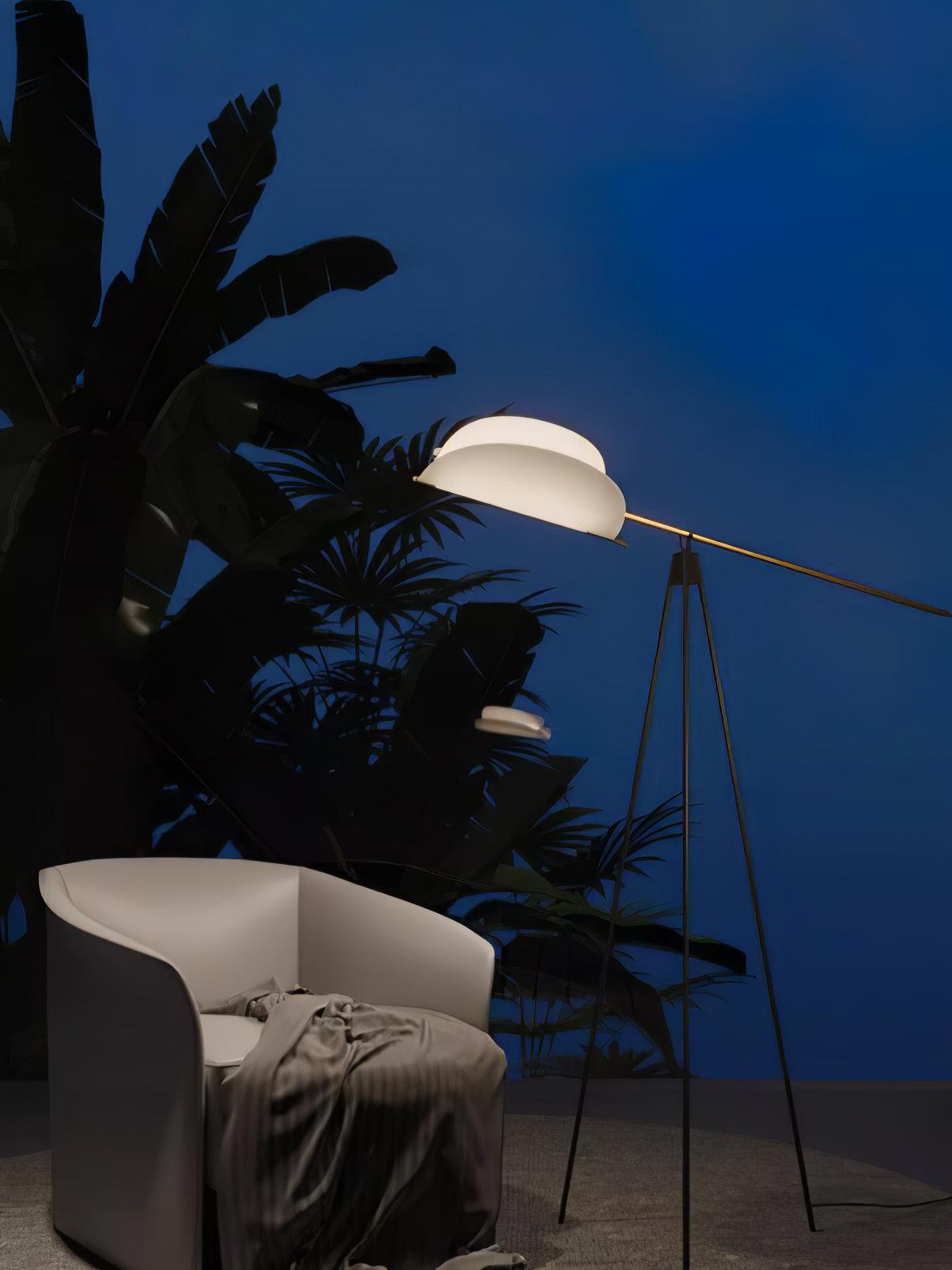 Heart Wing Tripod Floor Lamp - Lumpaz