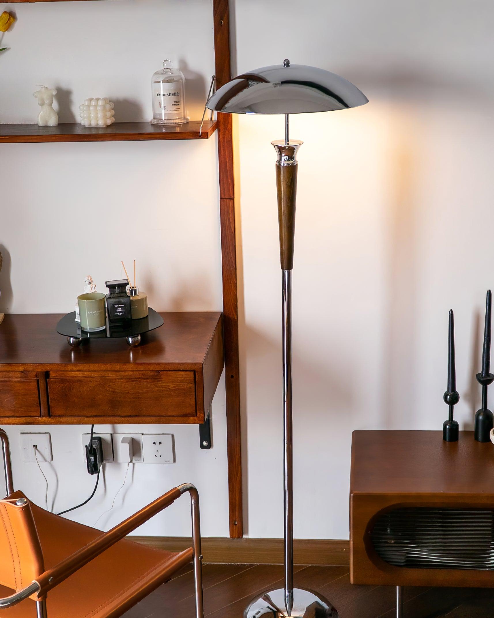 Helmet Floor Lamp - Lumpaz