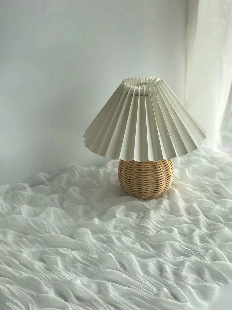 Rattan Pleated Built-in Battery Table lamp - Lumpaz