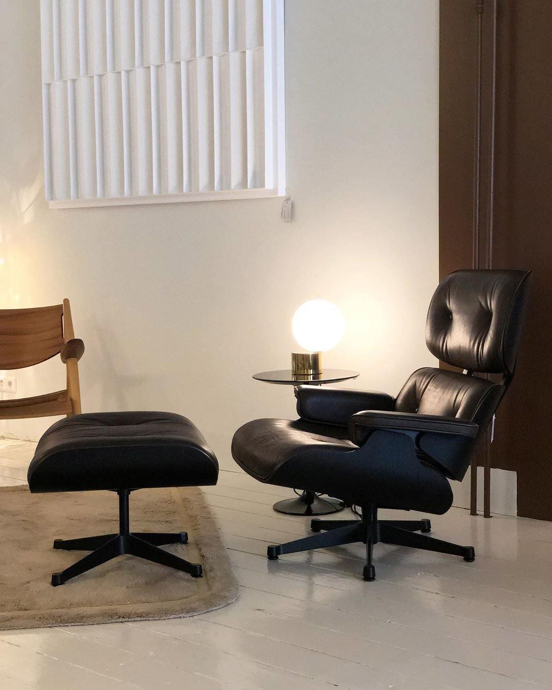 Tip of The Tongue Table Lamp - Lumpaz