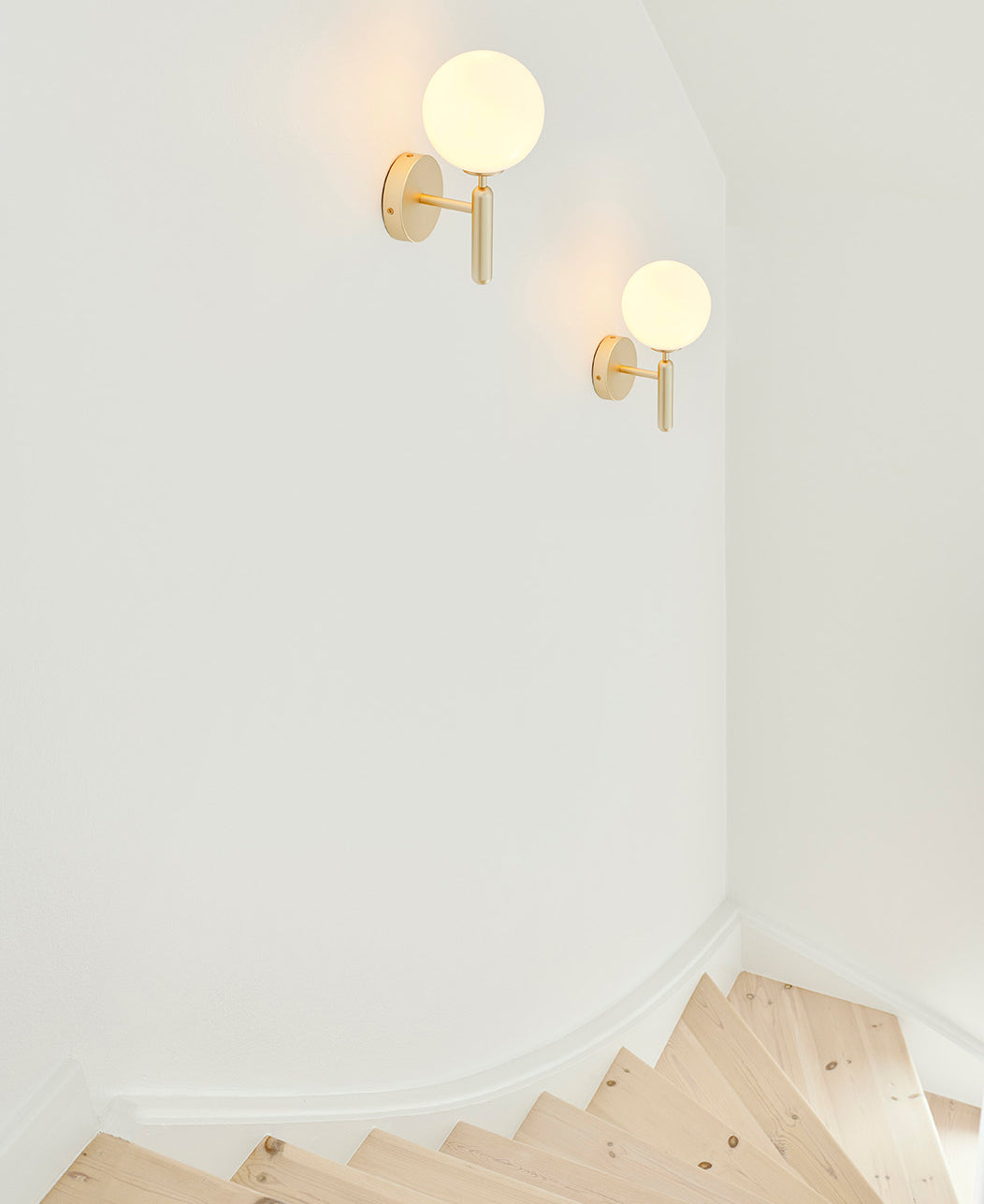 Miira Wall Light - Lumpaz