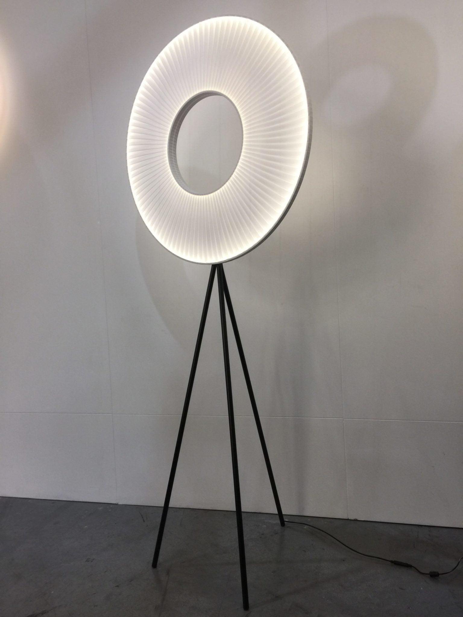 Iris Floor Lamp - Lumpaz
