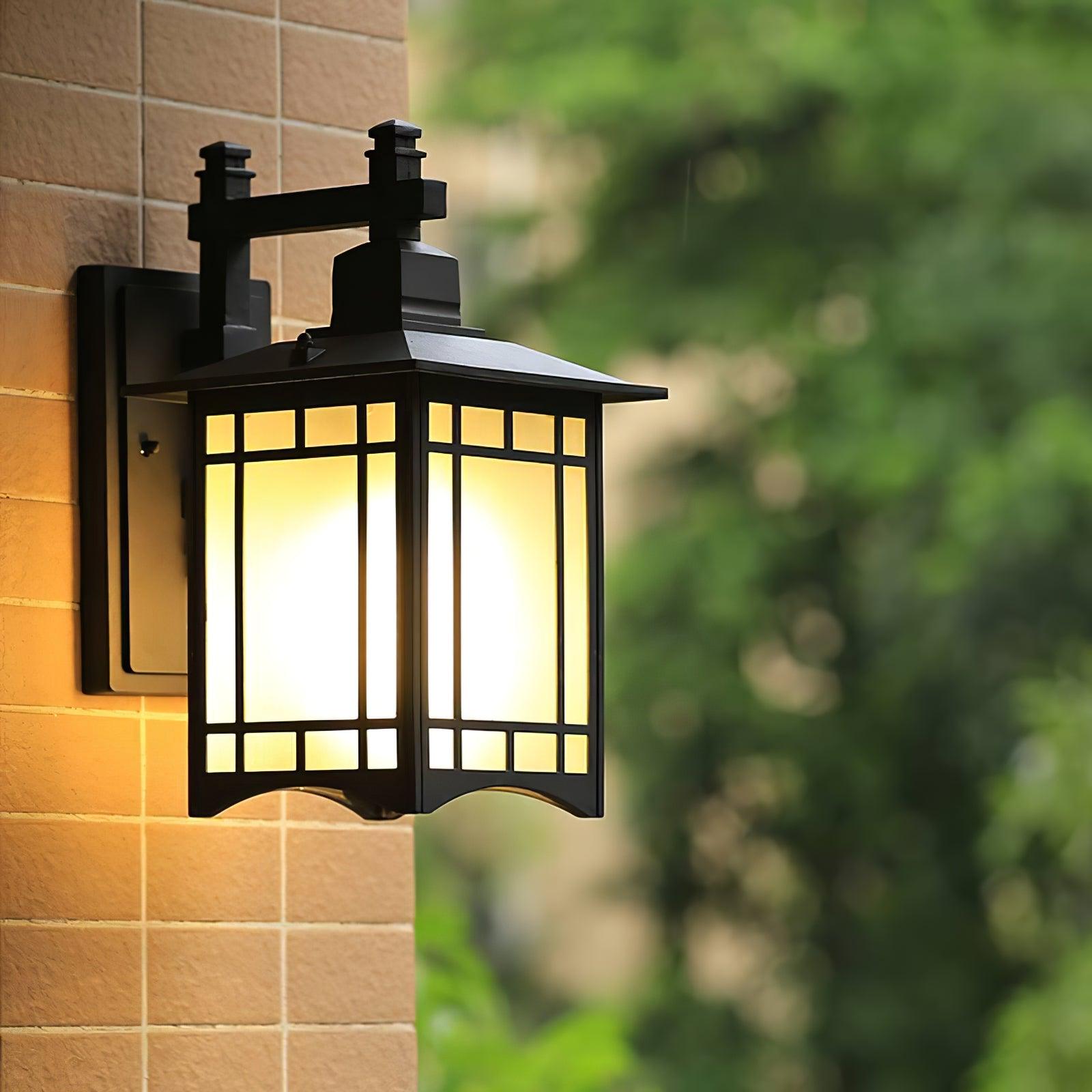 Orm House Wall Light - Lumpaz