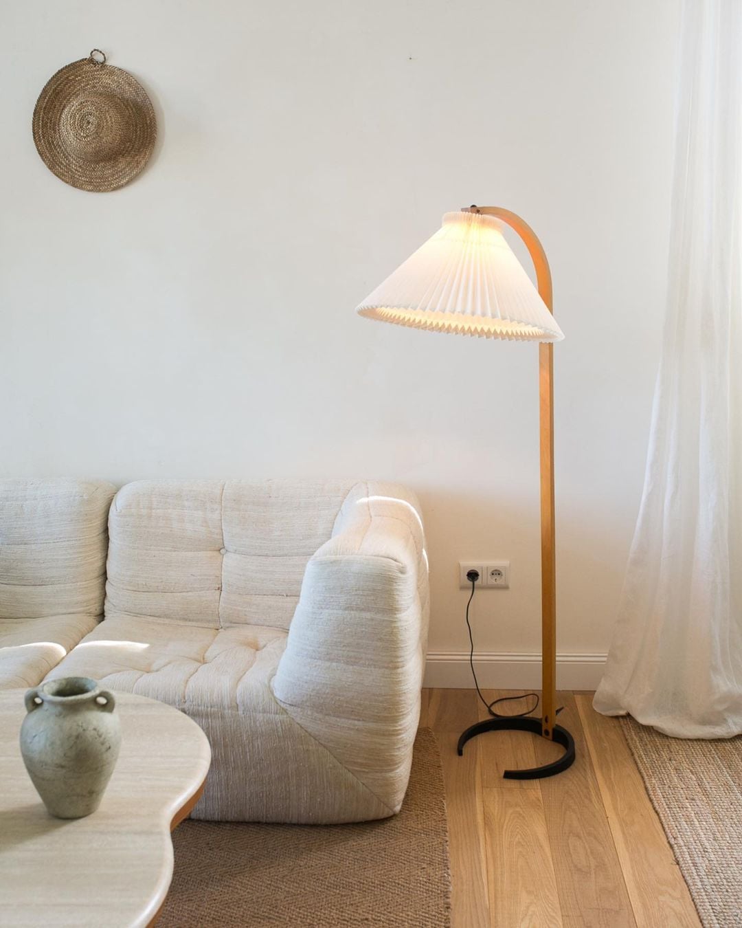 Caprani Floor Lamp - Lumpaz