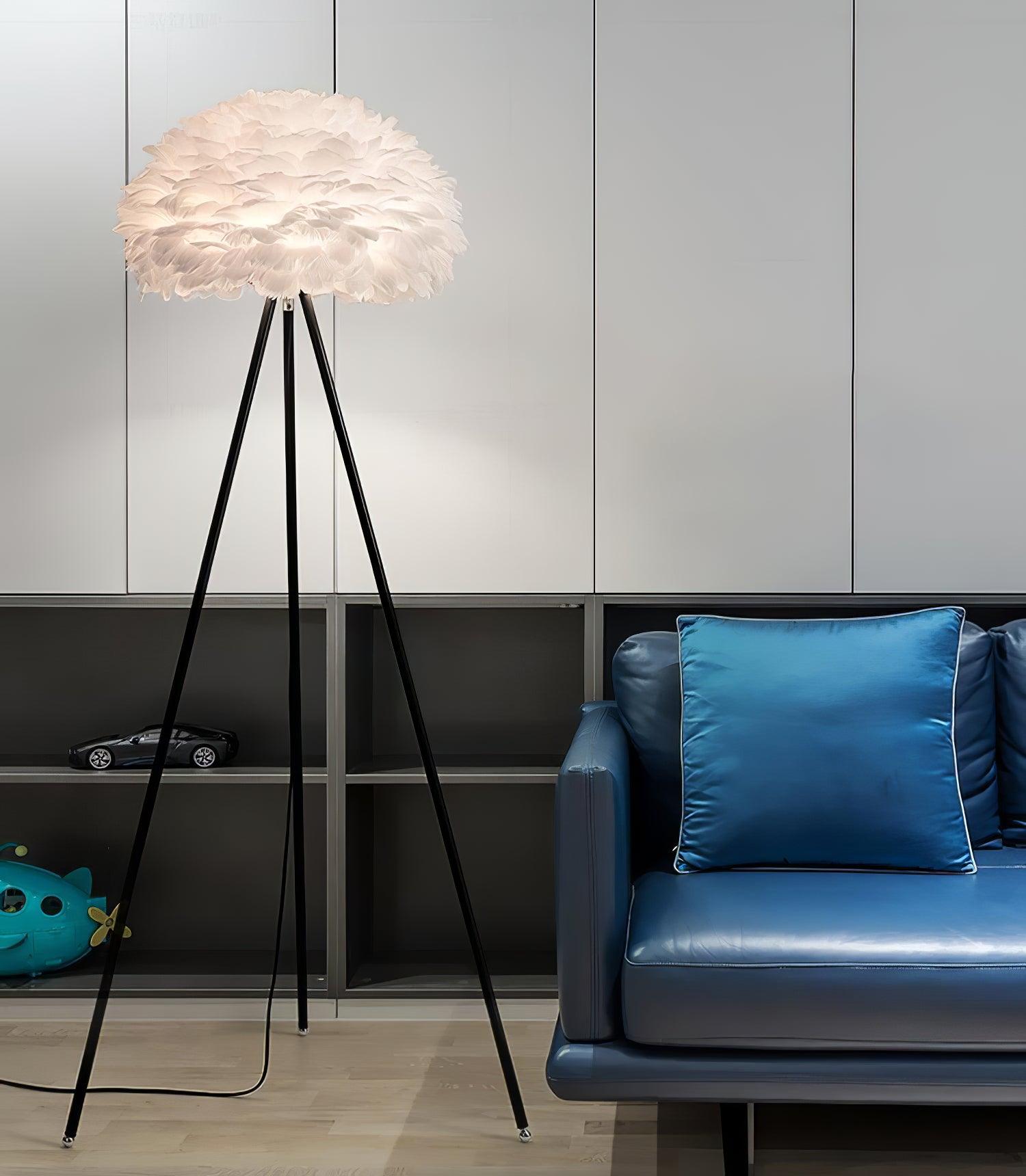 Eos Feather Floor Lamp - Lumpaz