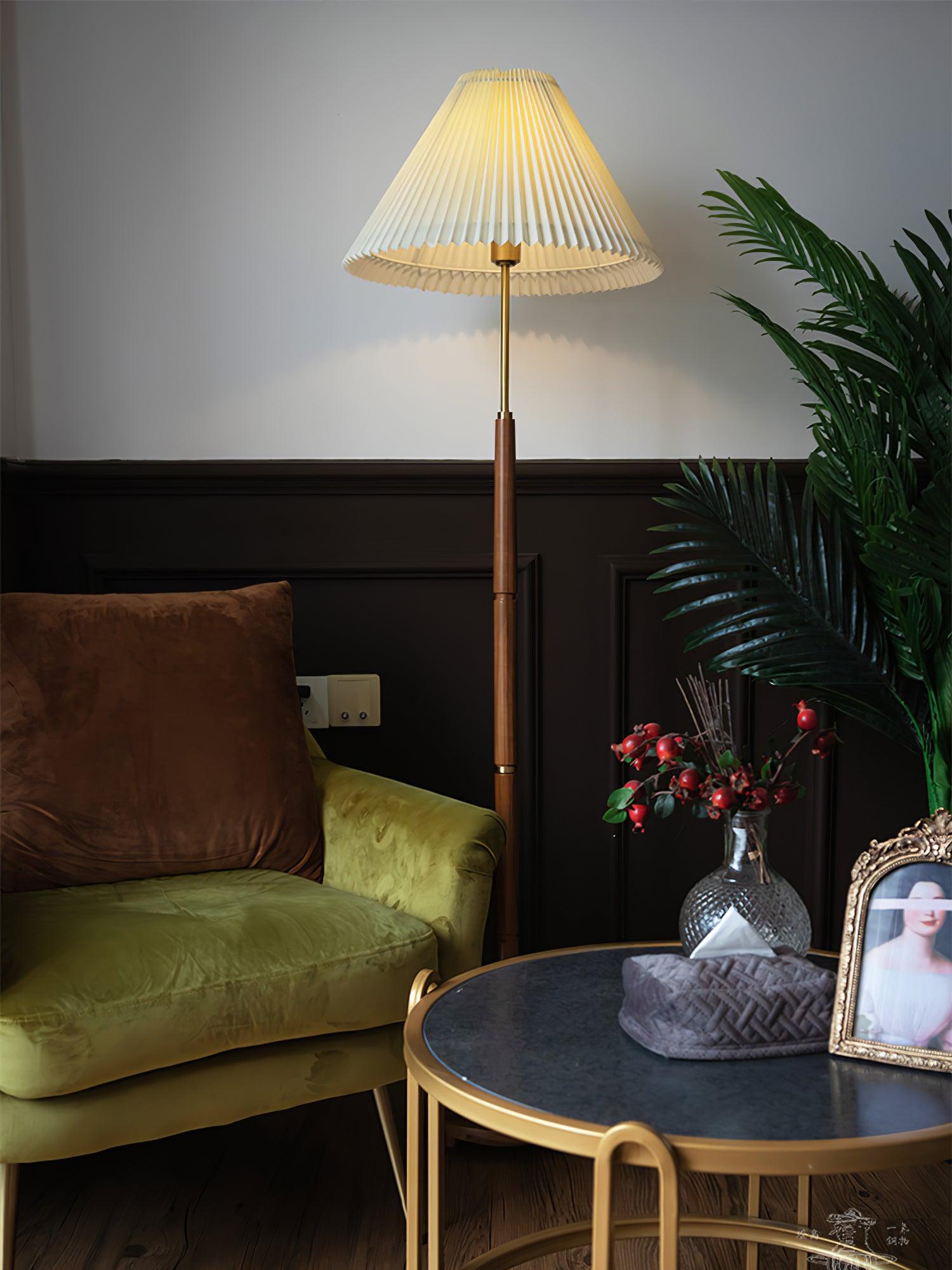 Pleated Floor Lamp - Lumpaz