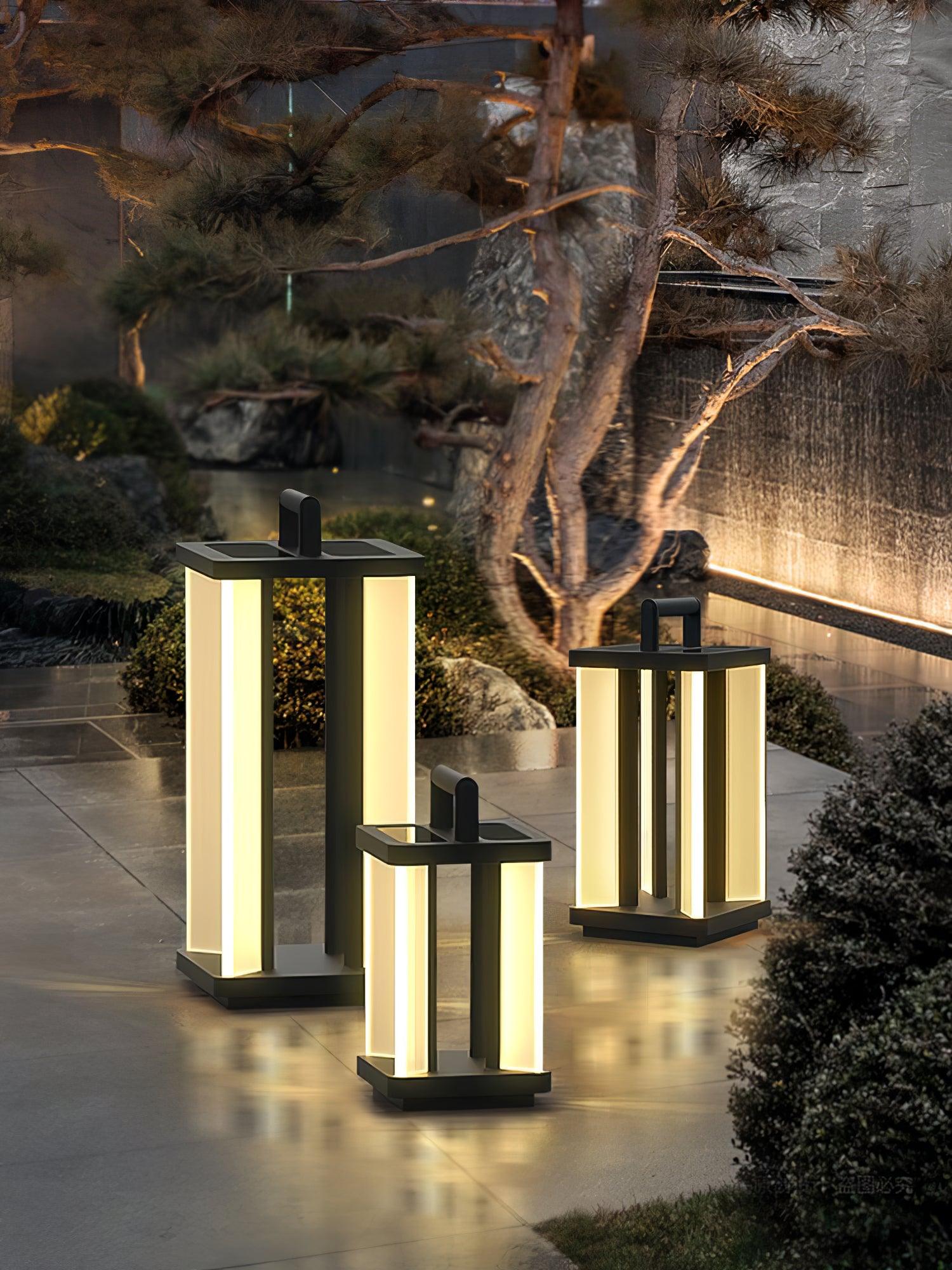 Metroluxe Solar Outdoor Light - Lumpaz