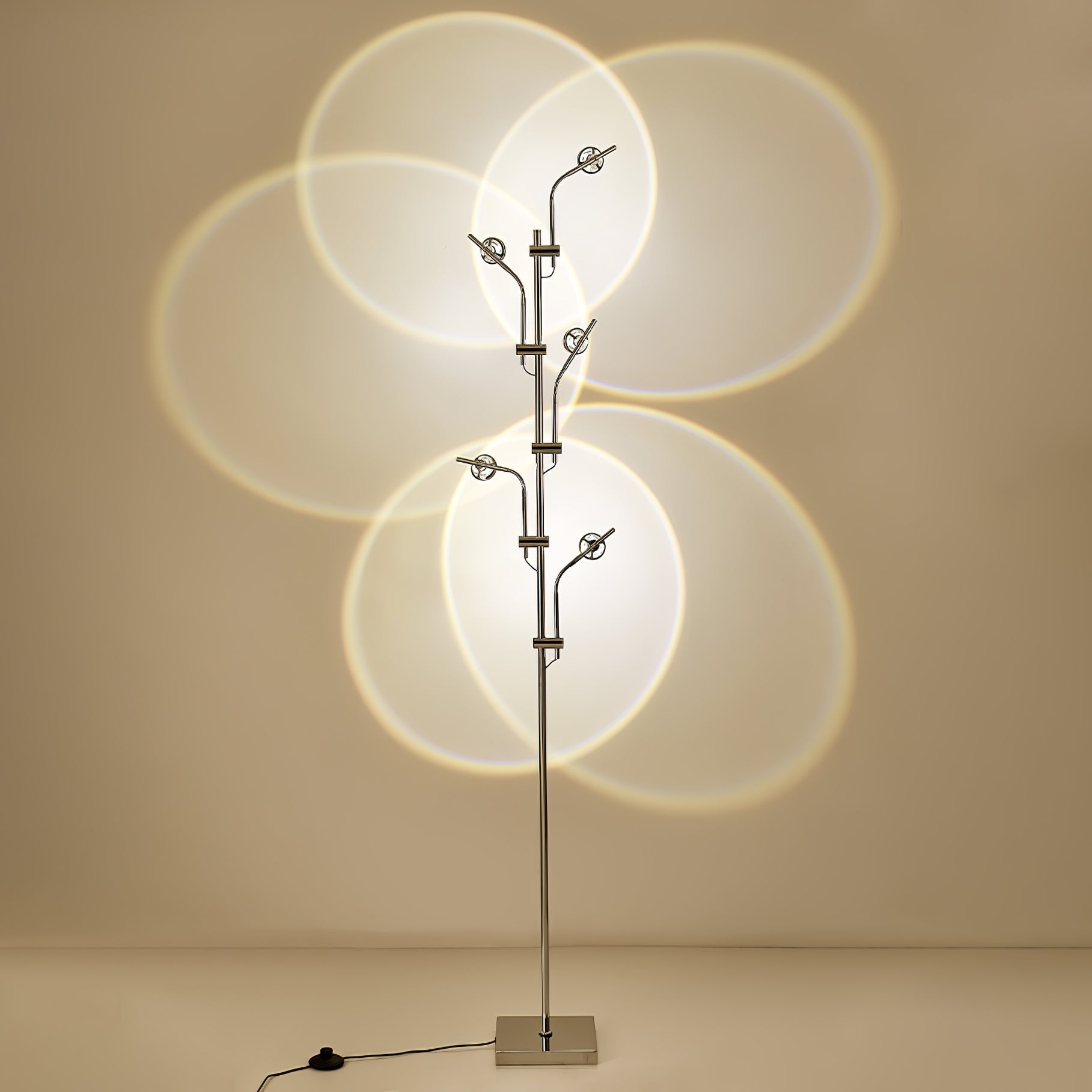 Wa Wa Floor Lamp - Lumpaz