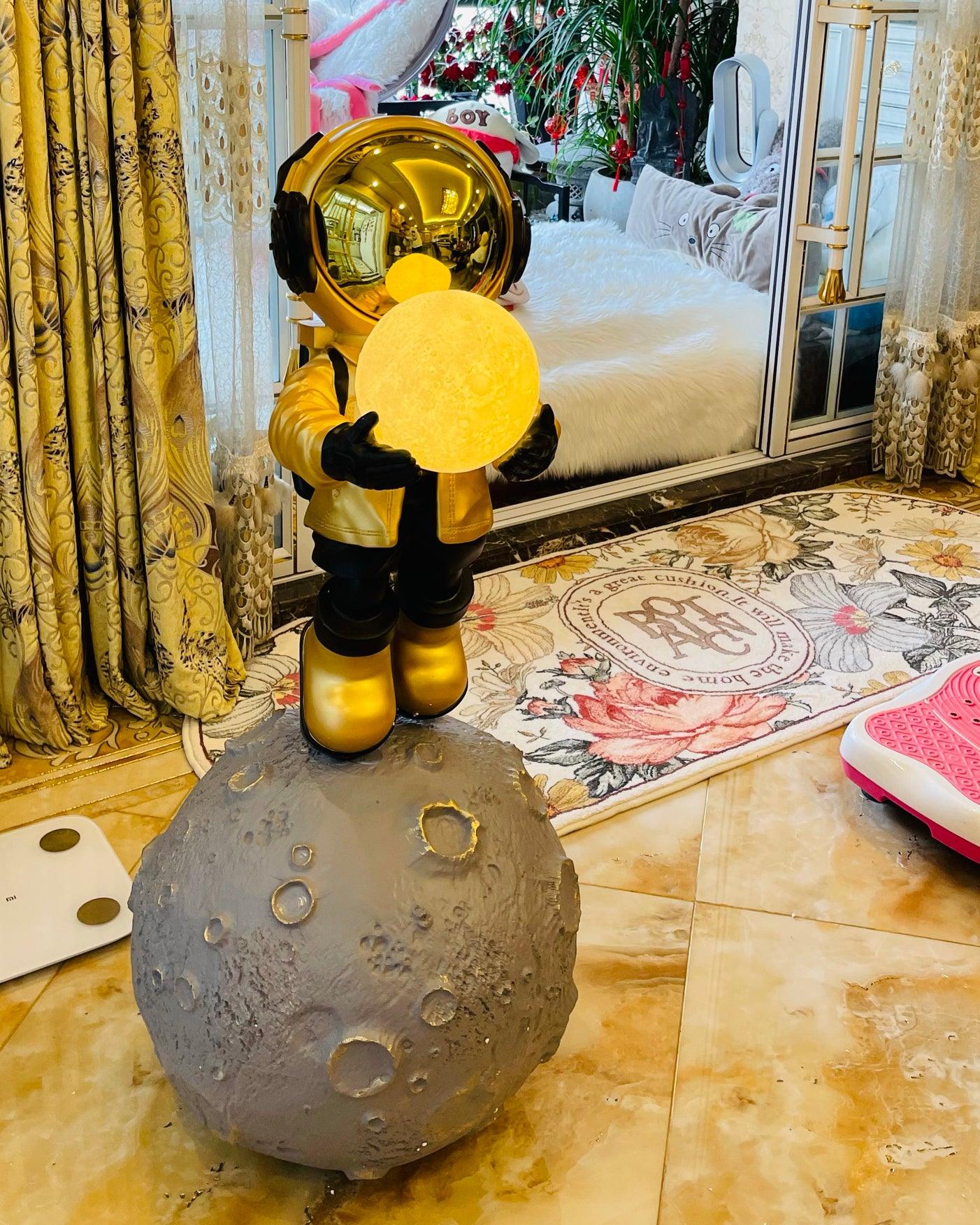 Diver Astronaut Built-in Battery Floor Lamp - Lumpaz
