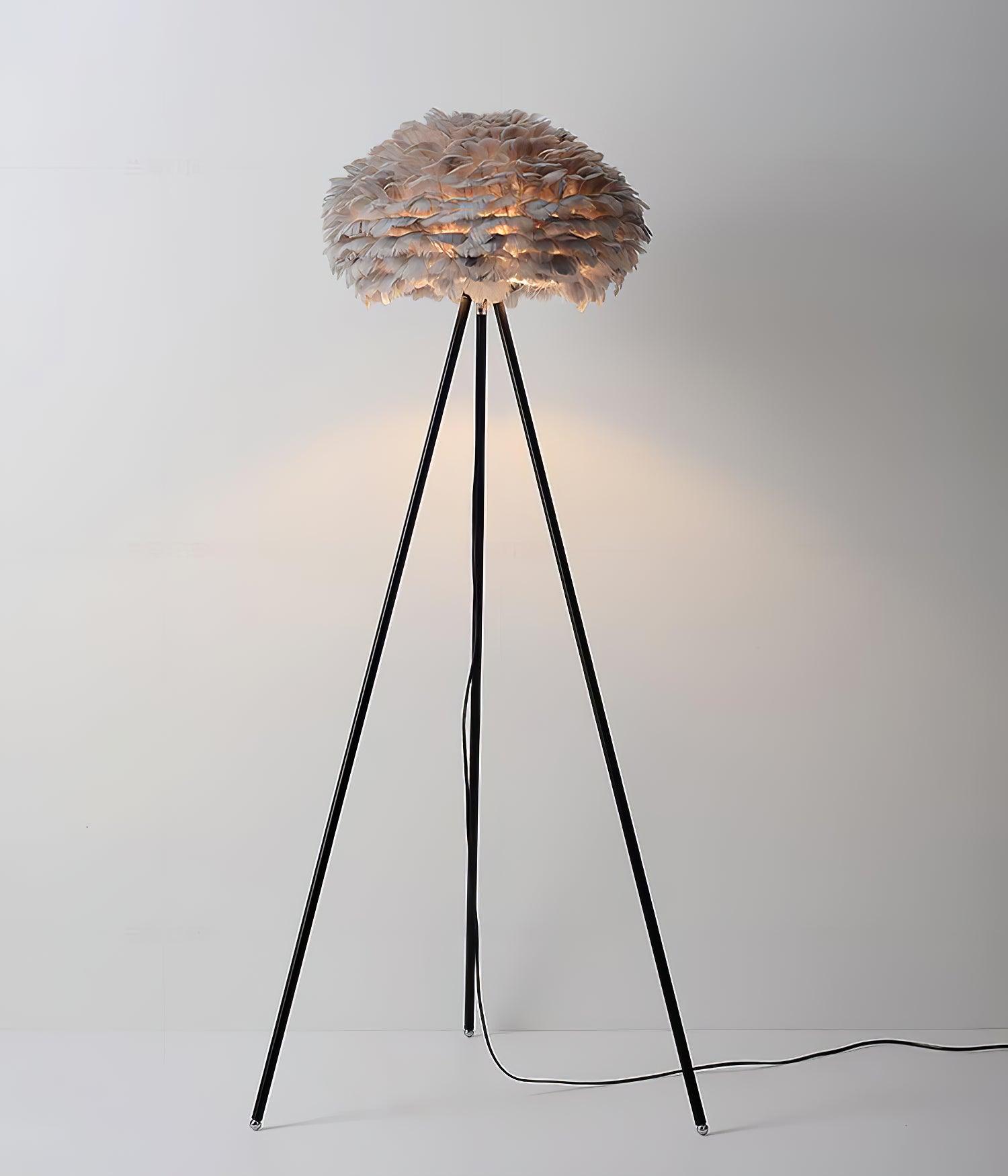 Eos Feather Floor Lamp - Lumpaz
