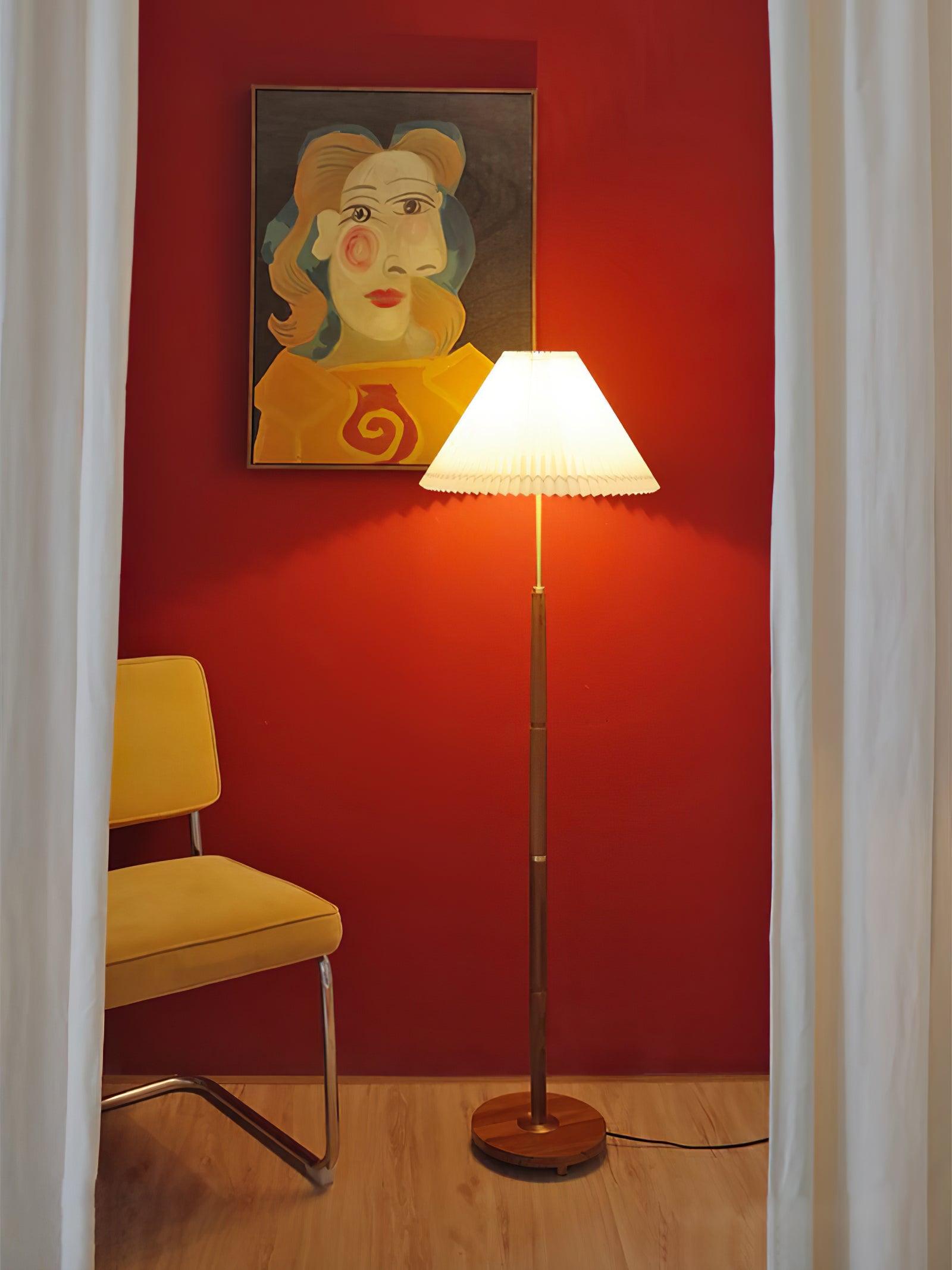 Pleated Floor Lamp - Lumpaz