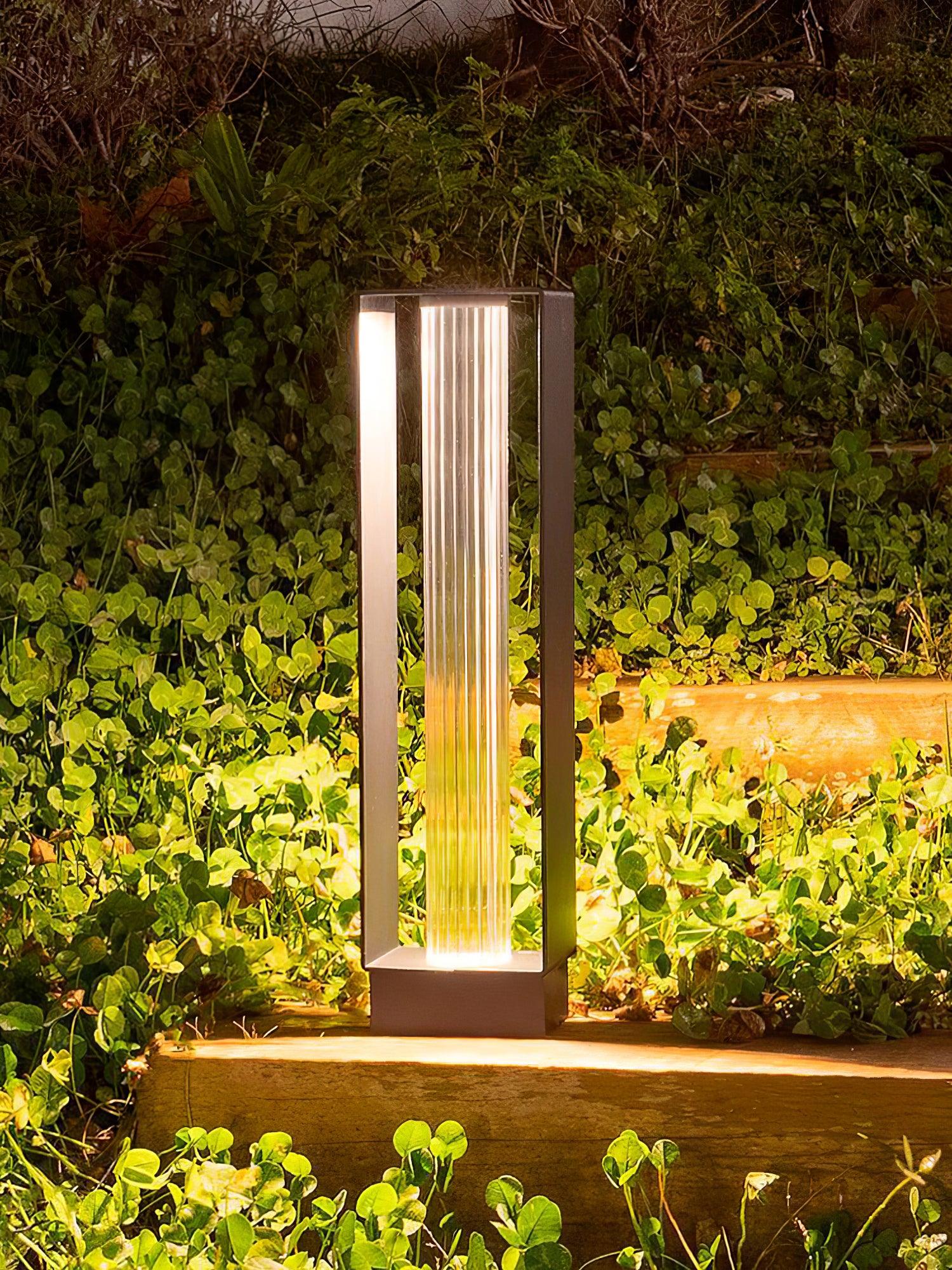 Frame Outdoor Post Lamp - Lumpaz