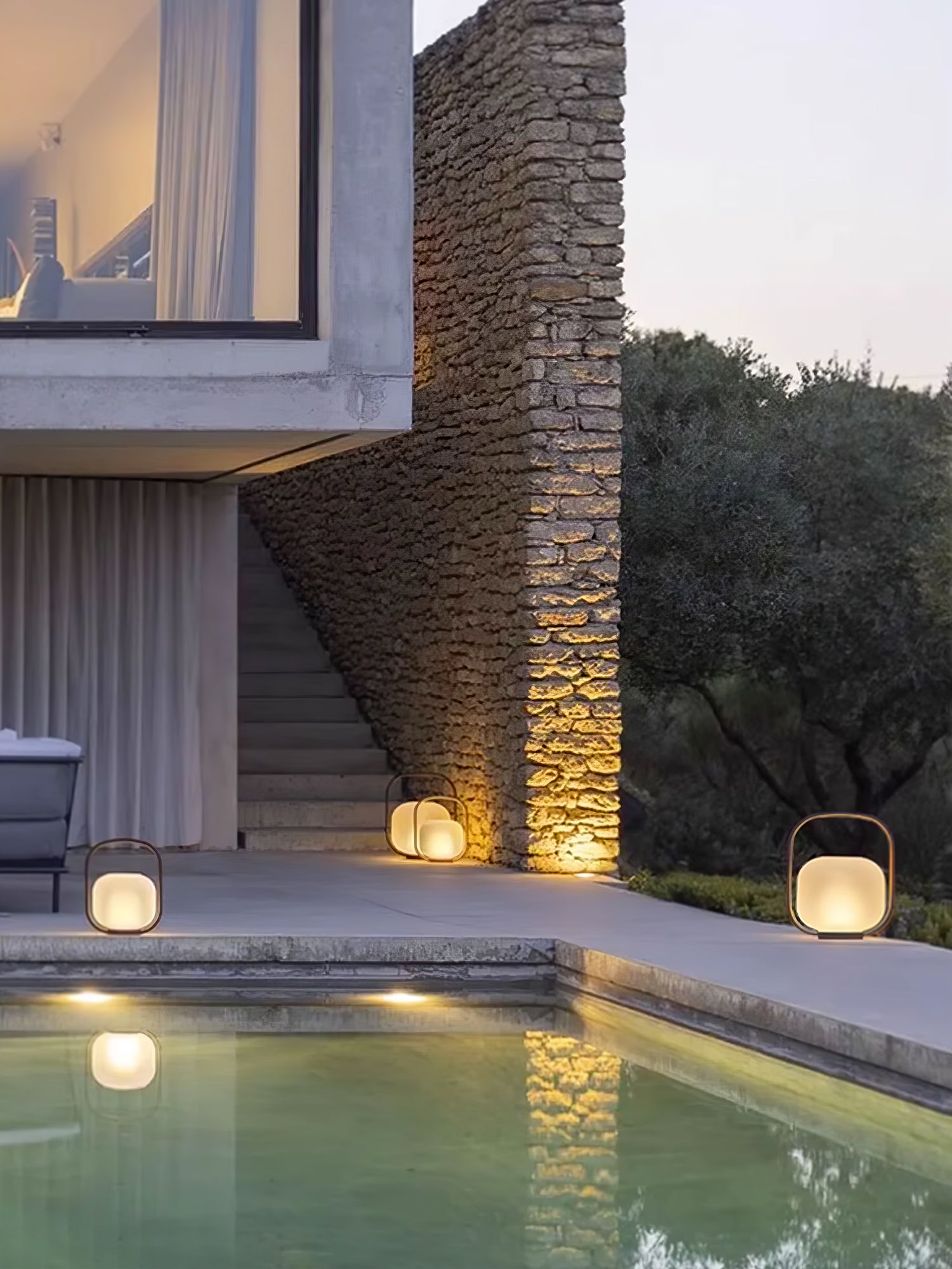 Portable Lantern Outdoor Table Lamp with Solar Panel - Lumpaz