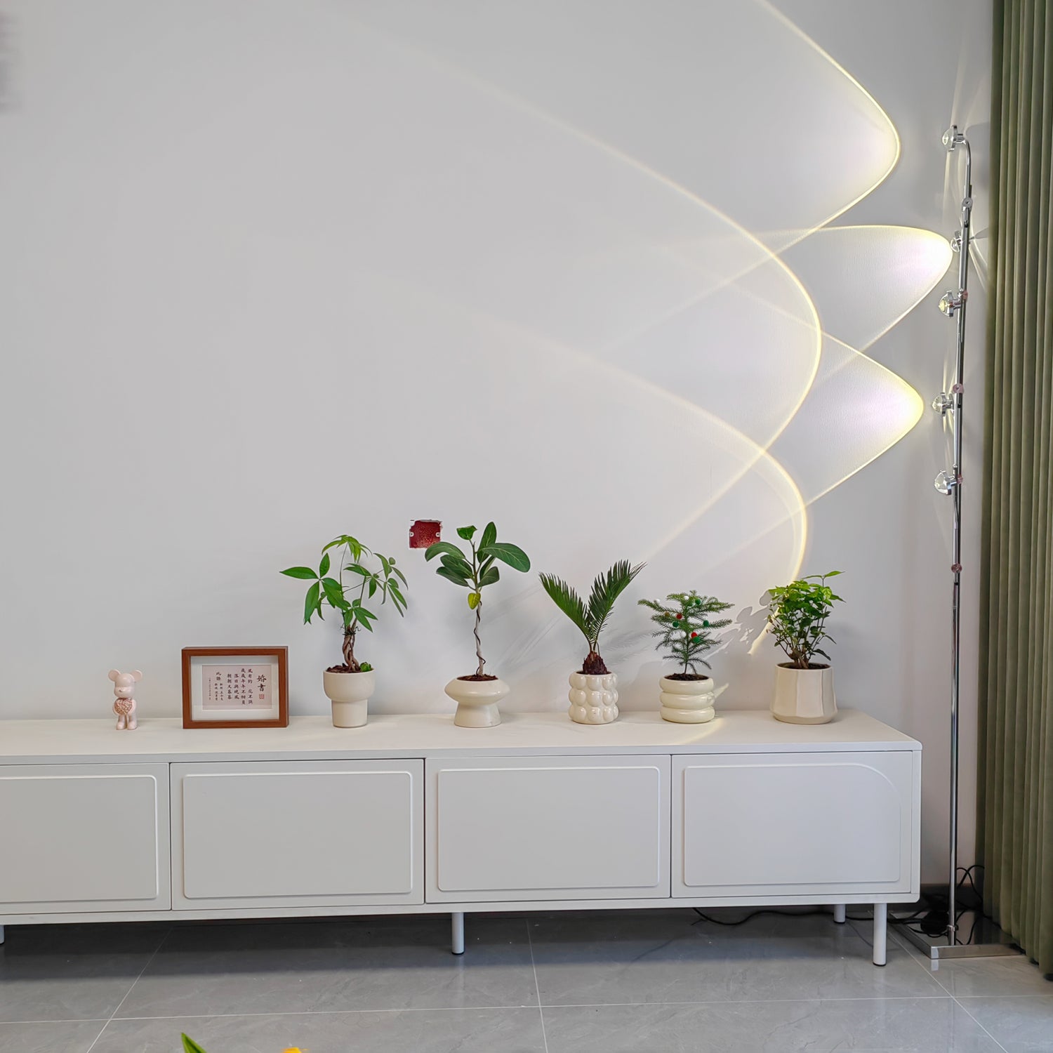 Wa Wa Floor Lamp - Lumpaz