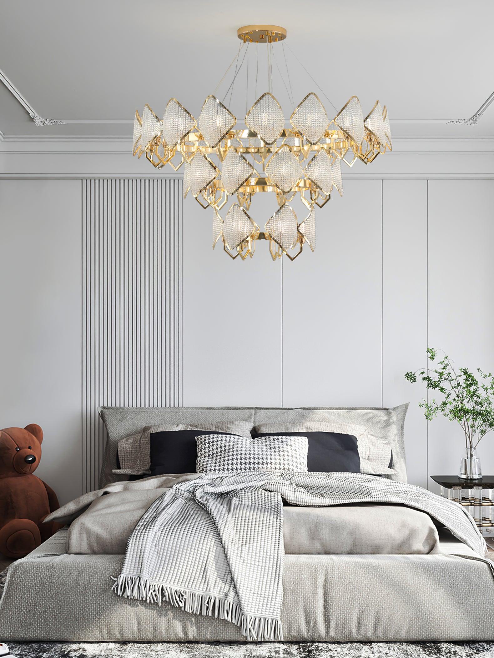Holly Chandelier - Lumpaz