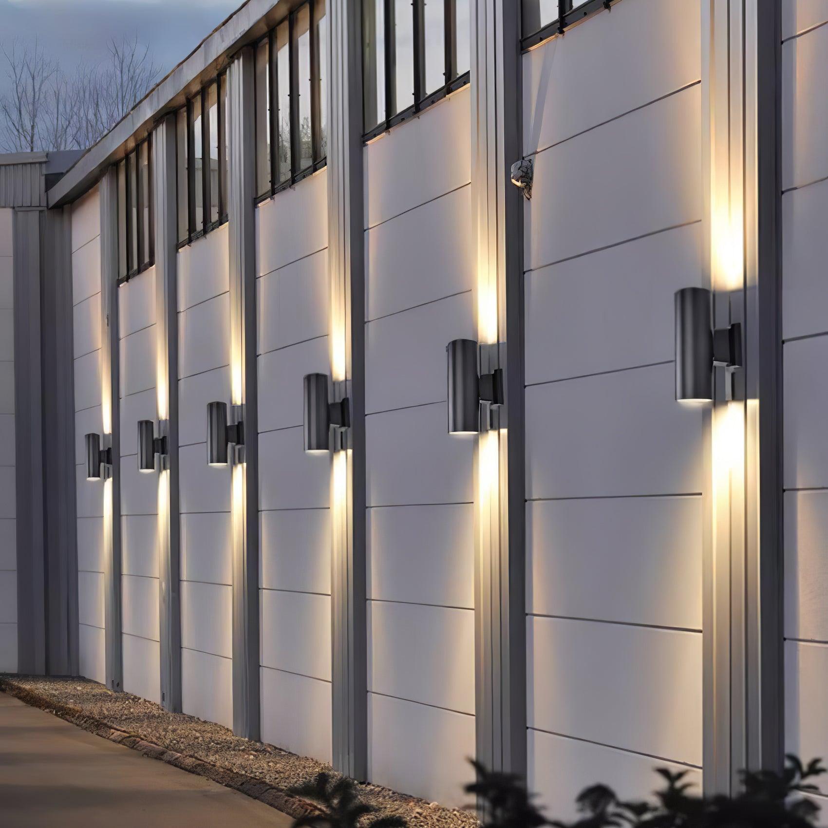 Cylindrical Outdoor Wall Light - Lumpaz