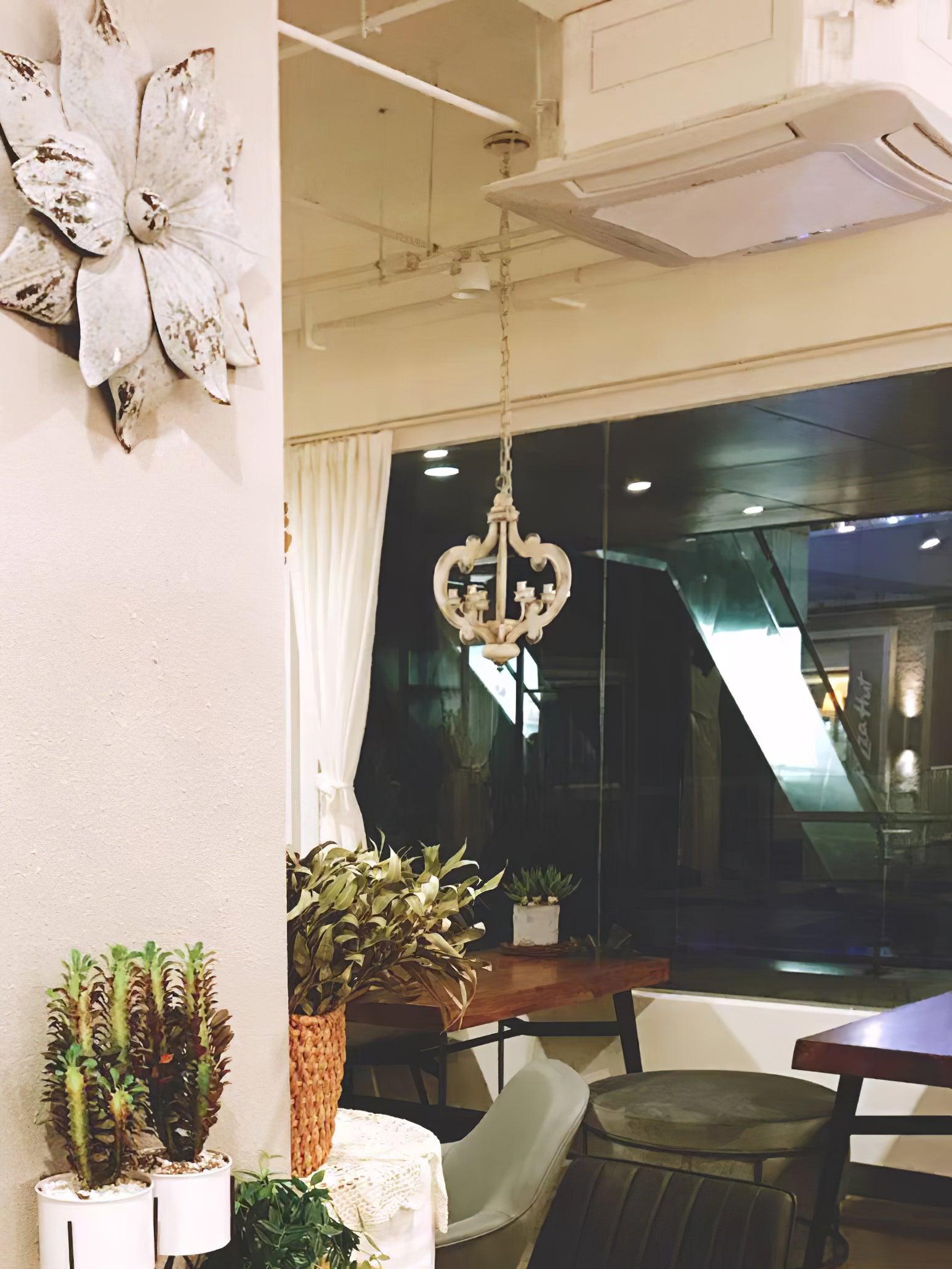 Antique White Style Chandelier - Lumpaz