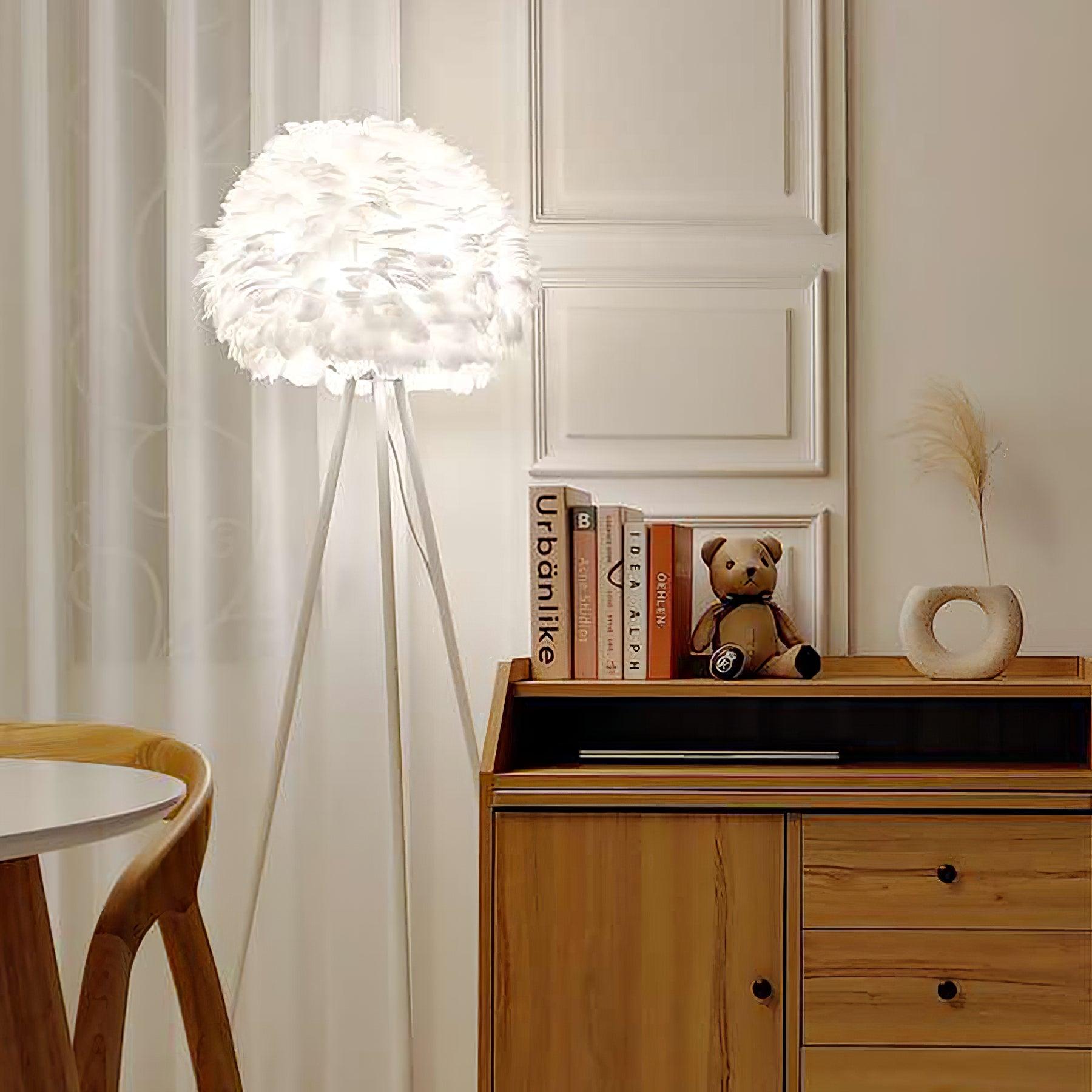 Eos Feather Floor Lamp - Lumpaz