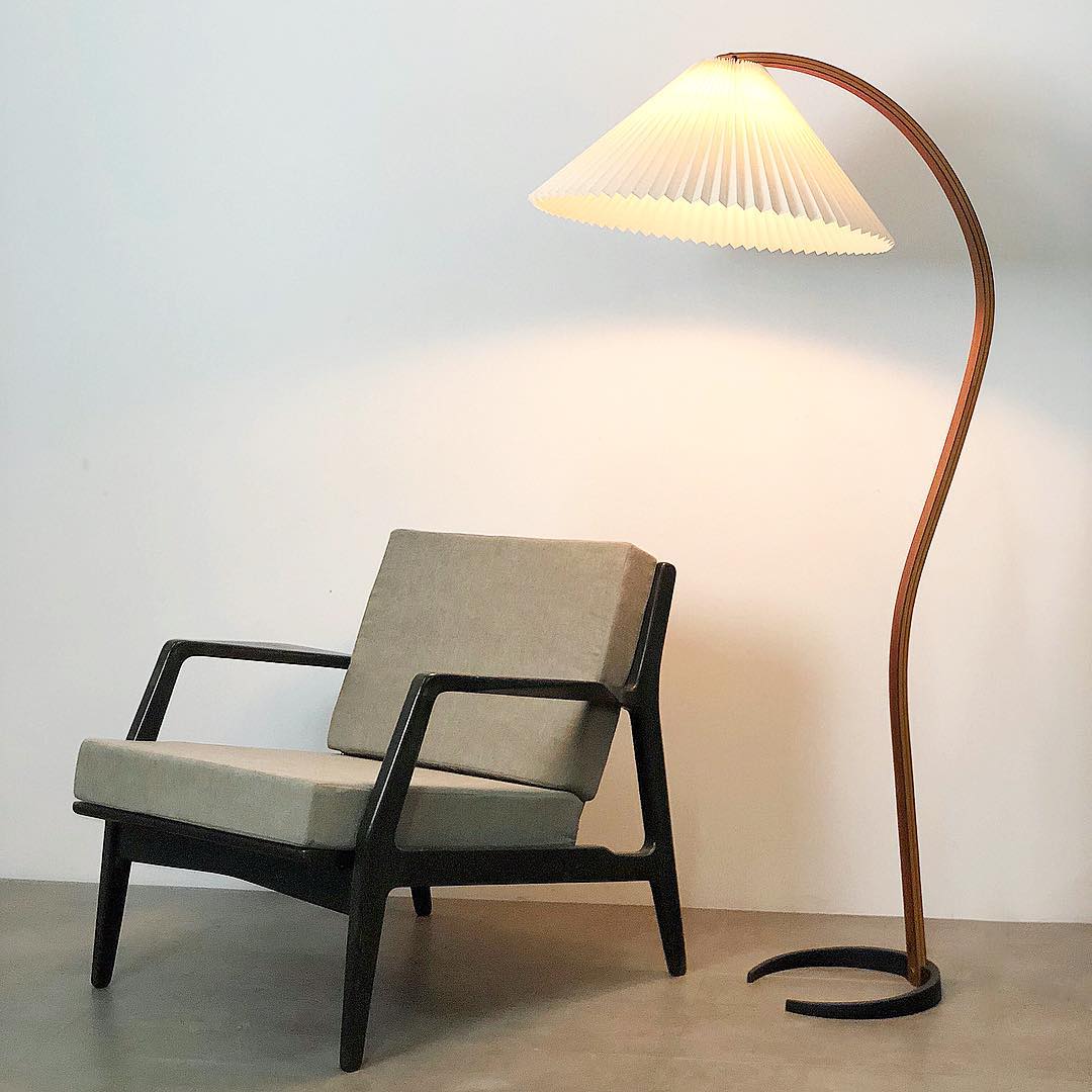 Caprani style floor lamp top