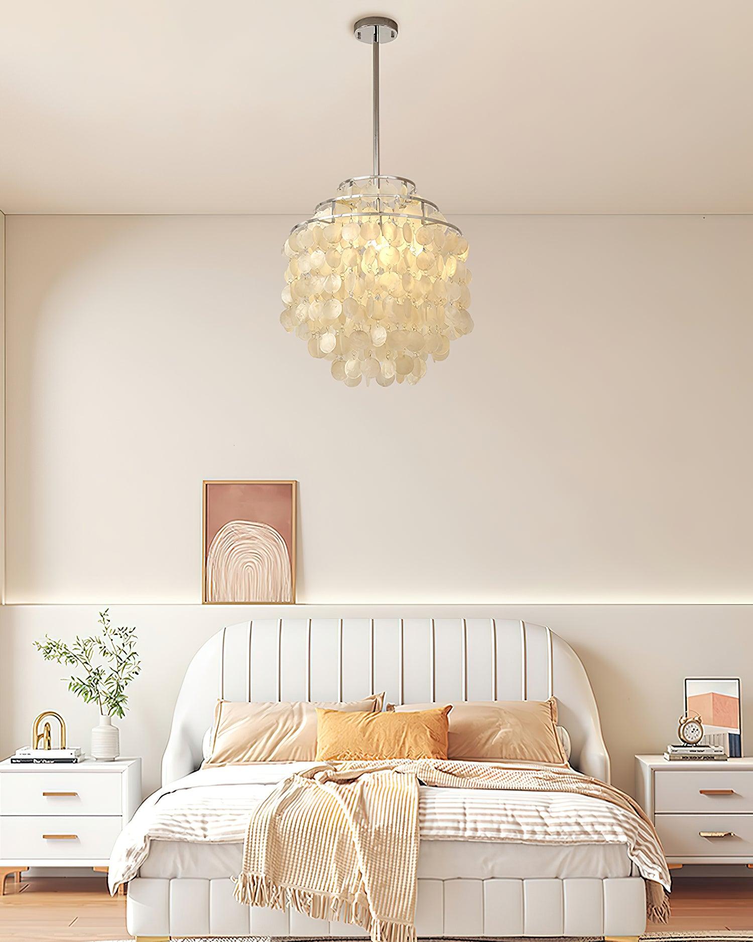 Round Shell Chandelier B - Lumpaz