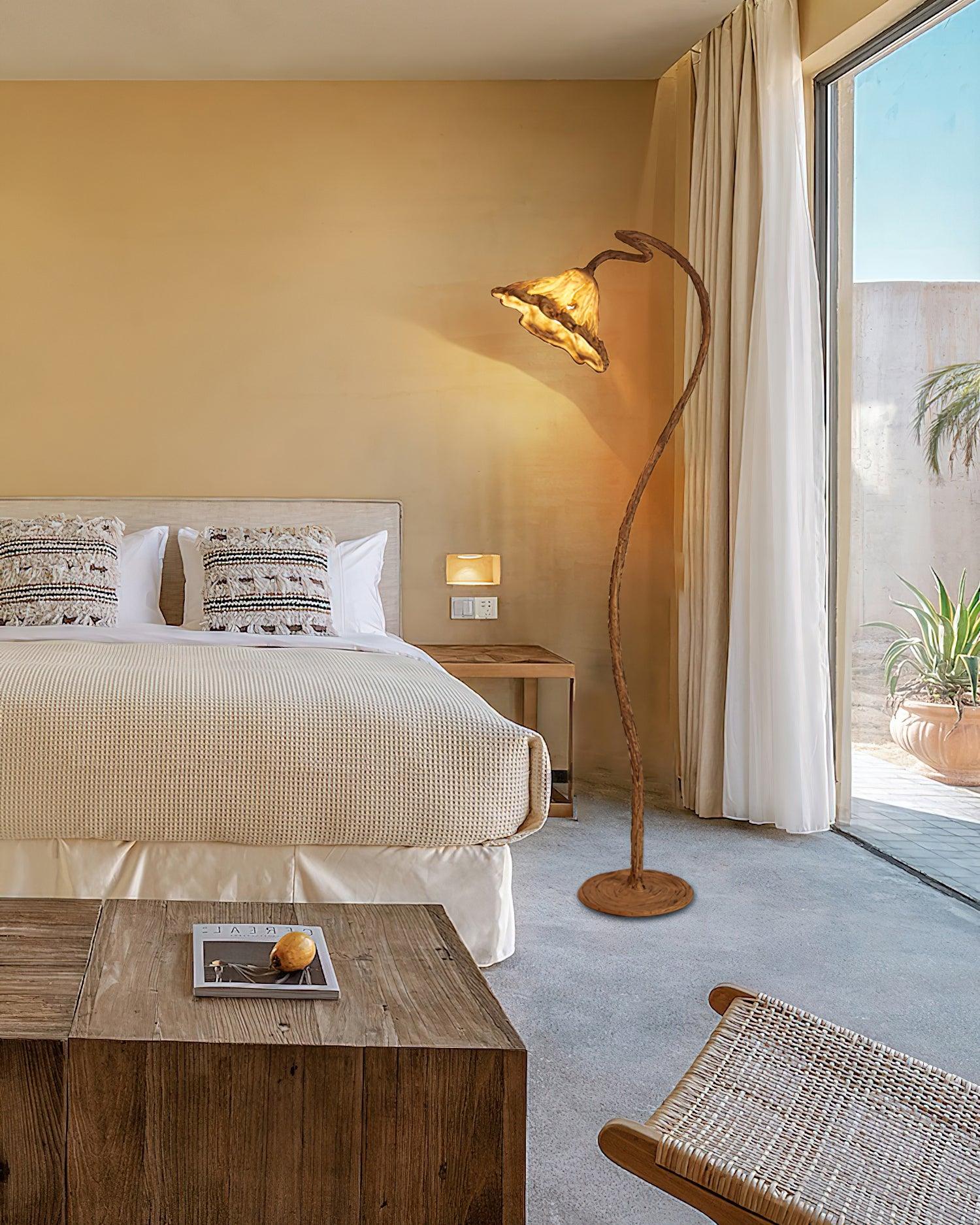 Artistic Lotus Leaf Floor Lamp - Lumpaz