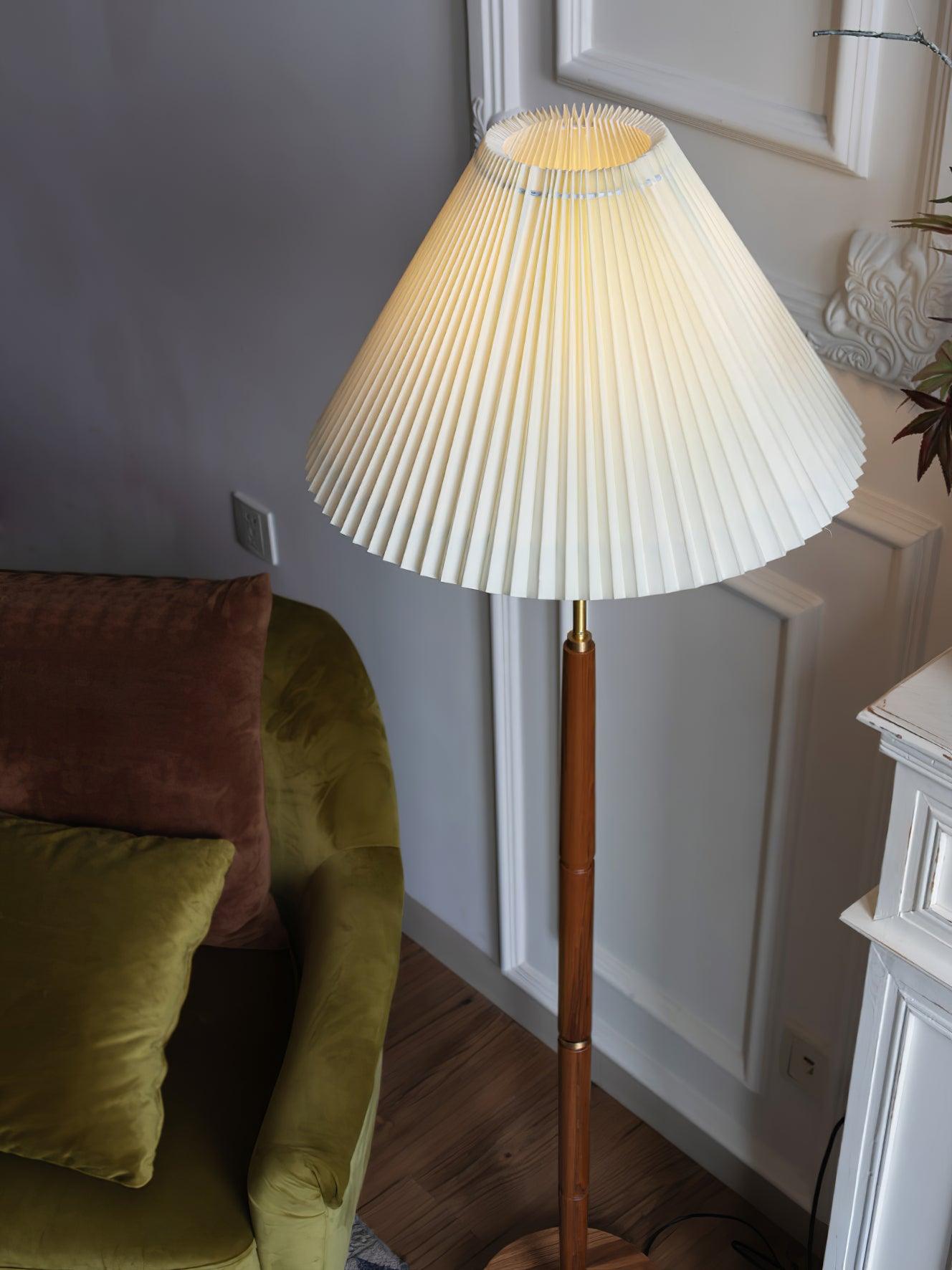 Pleated Floor Lamp - Lumpaz