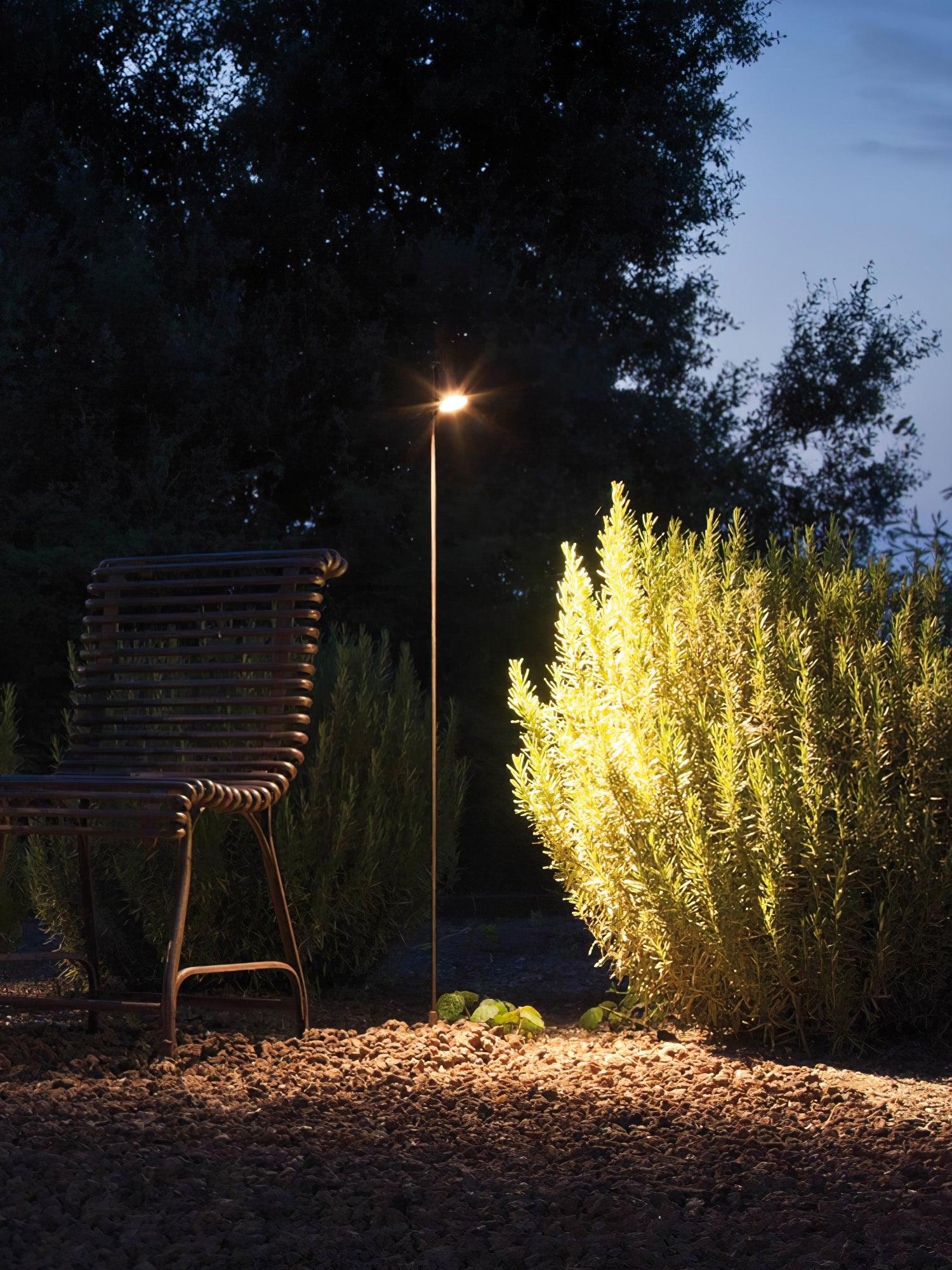 Bellflower Outdoor Floor Lamp - Lumpaz