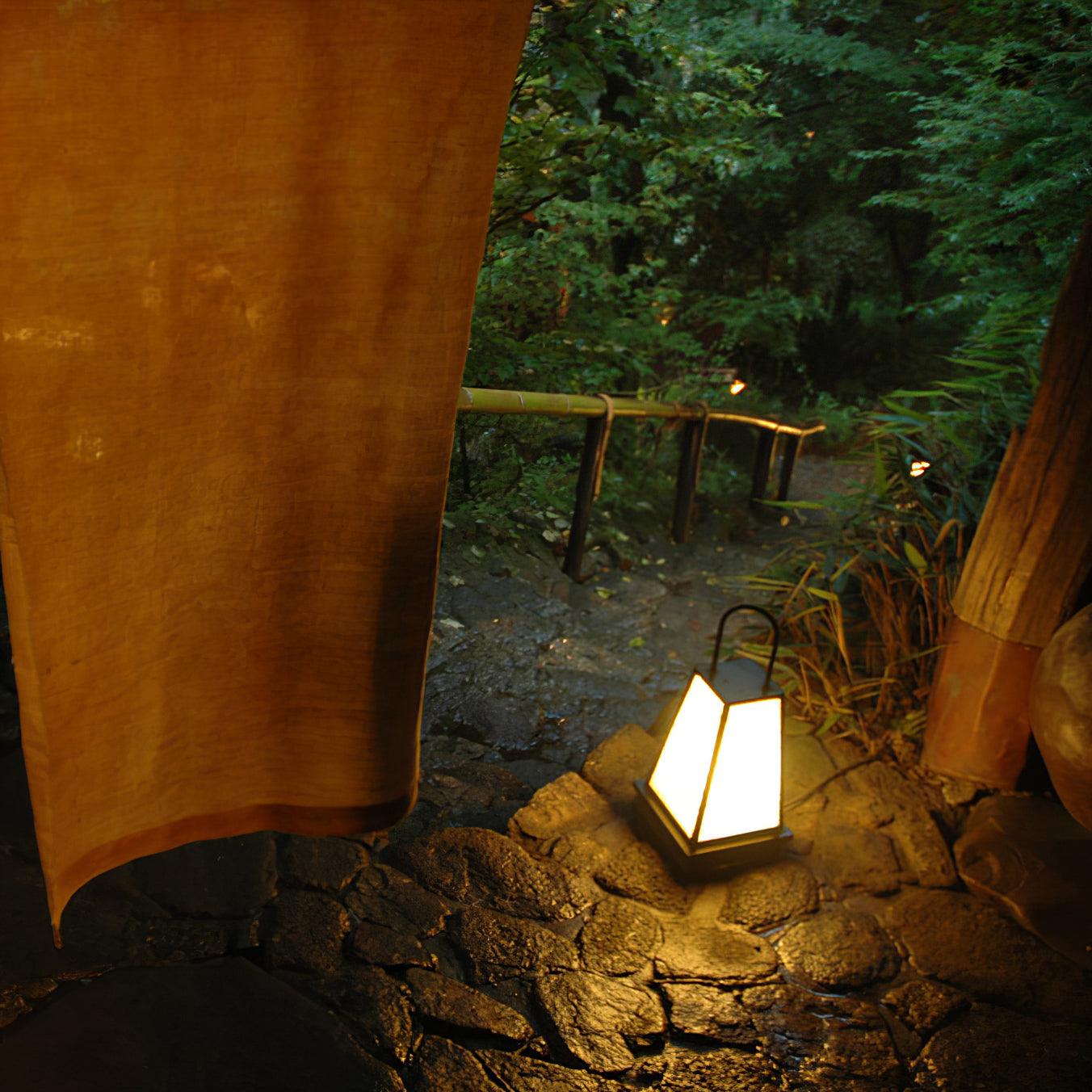 Roam Lantern Garden Lamp - Lumpaz