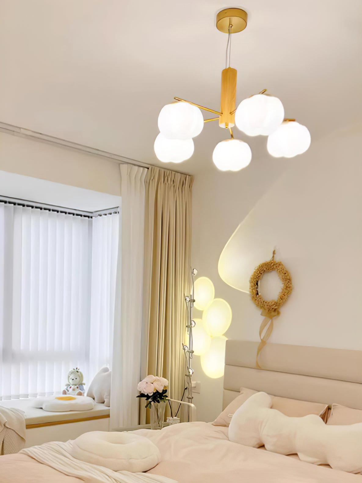 Cotton Balls Chandelier - Lumpaz