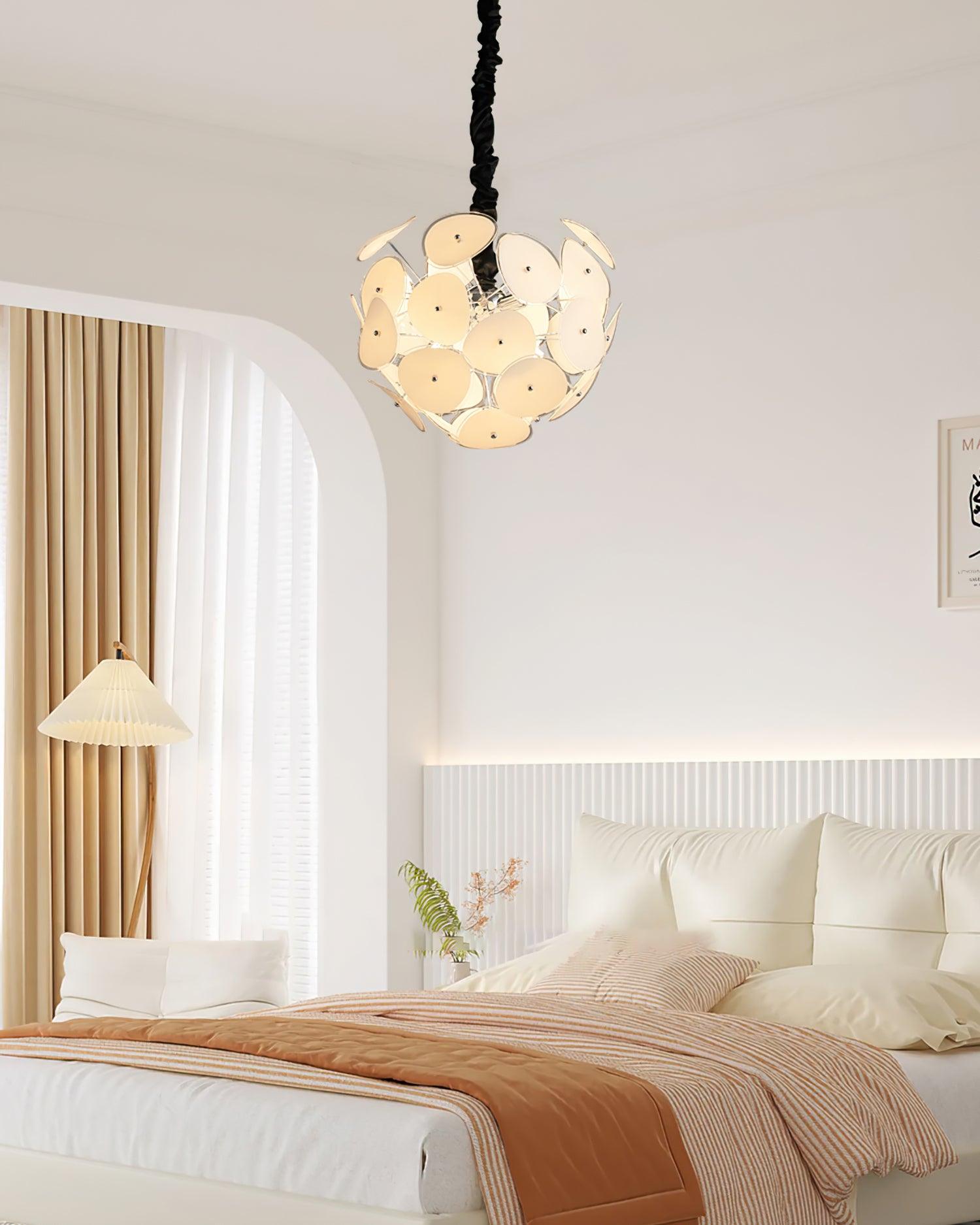 Poppy Glass Chandelier - Lumpaz