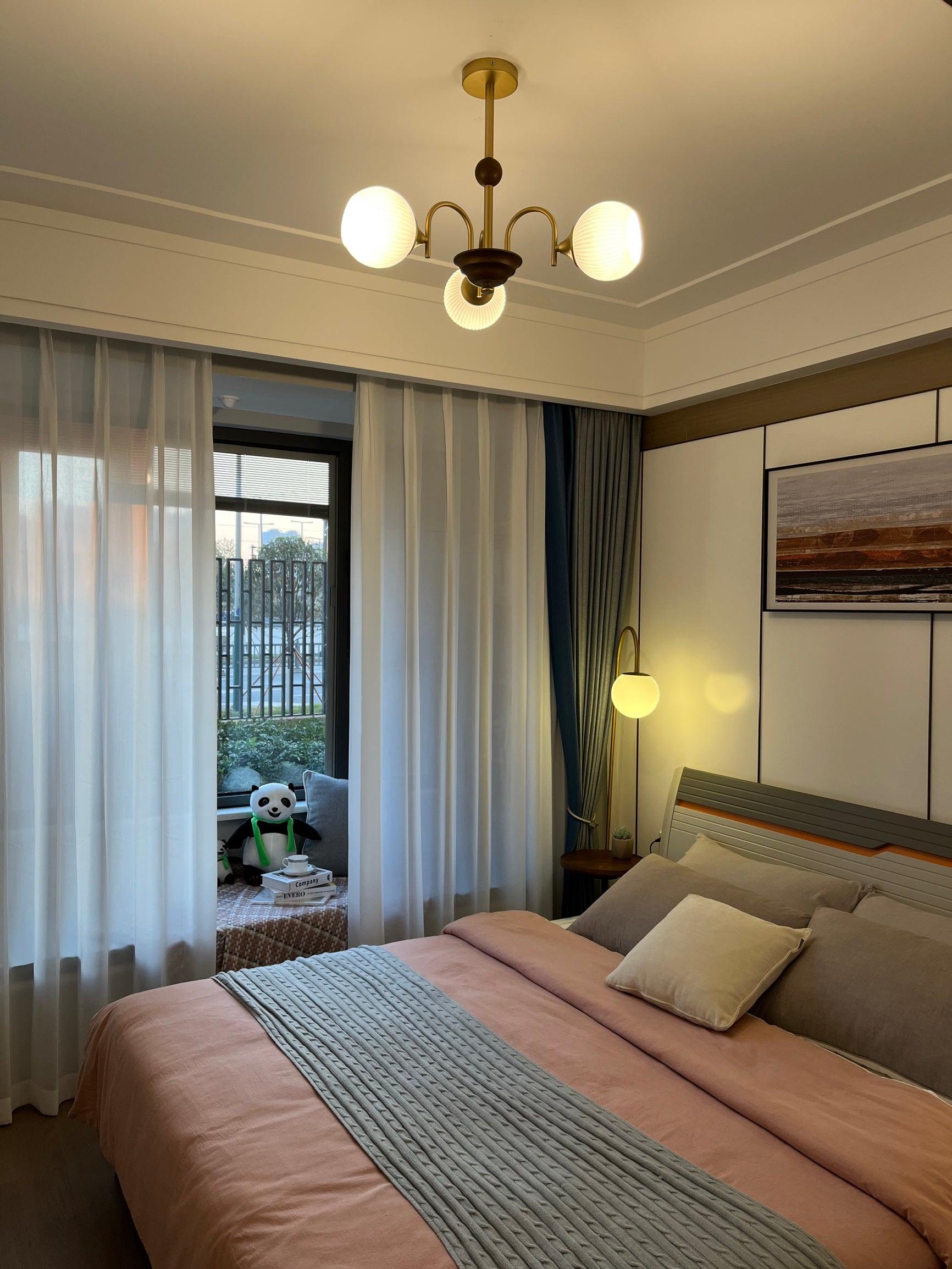 Sculptural Glass Ribbed Chandelier - Lumpaz