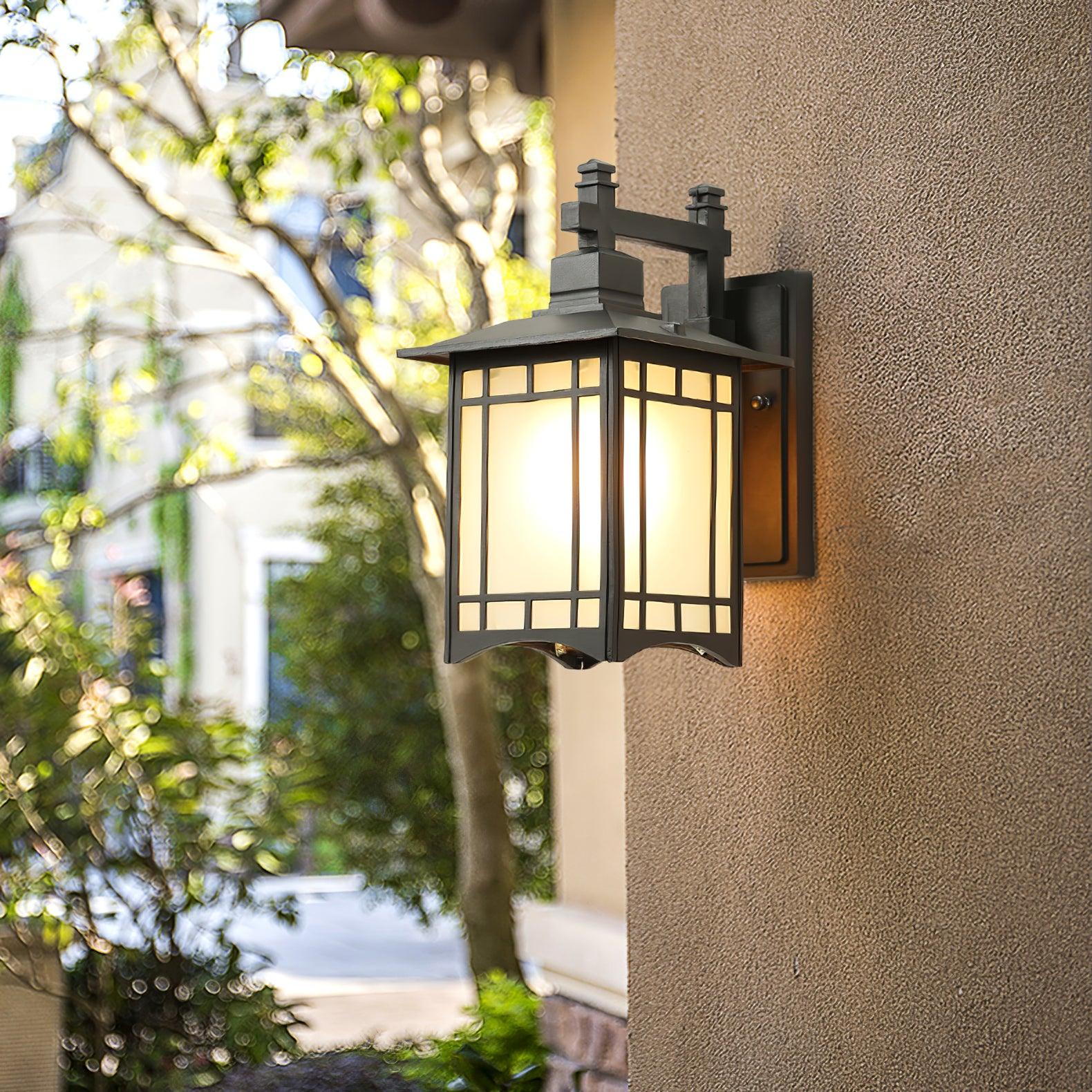 Orm House Wall Light - Lumpaz