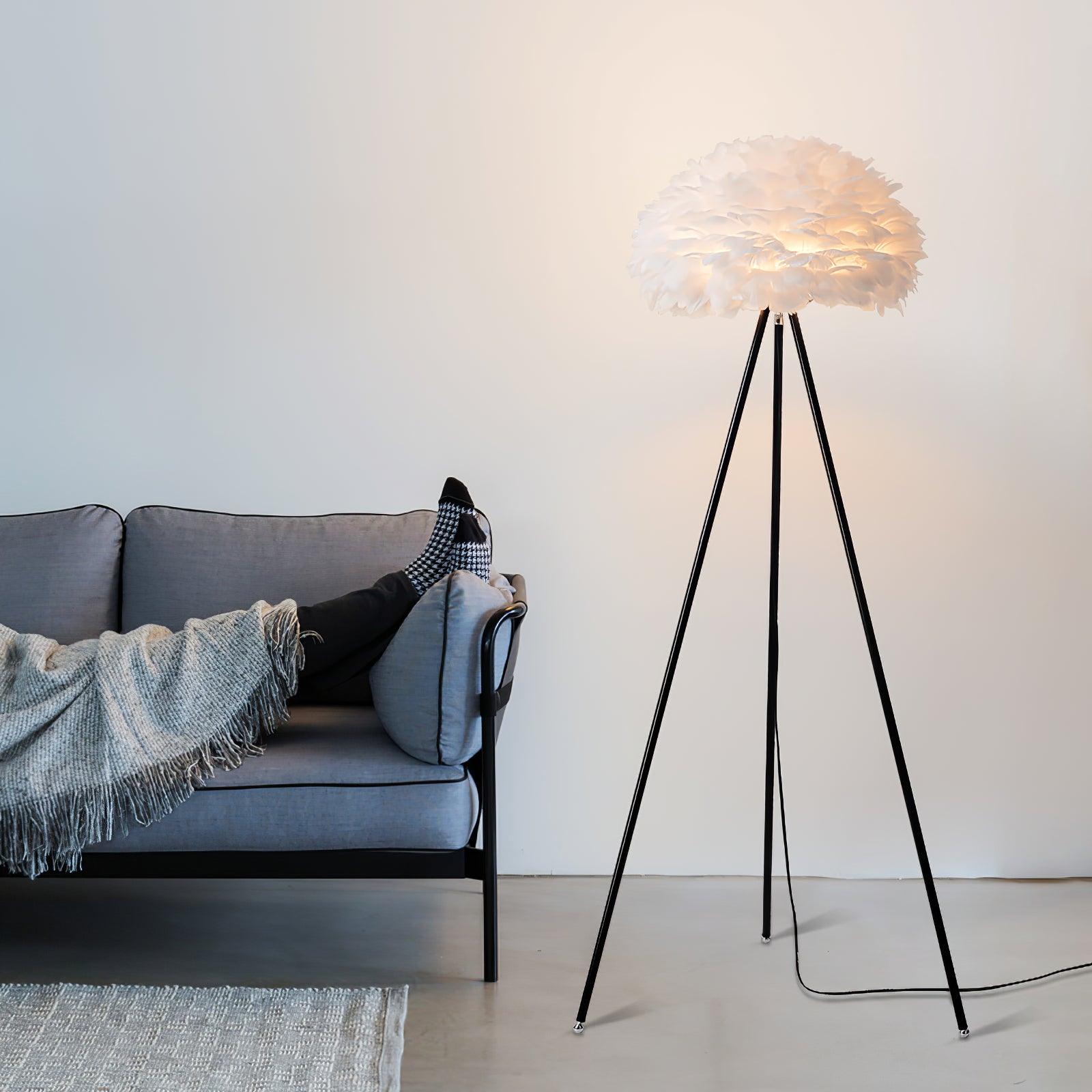 Eos Feather Floor Lamp - Lumpaz