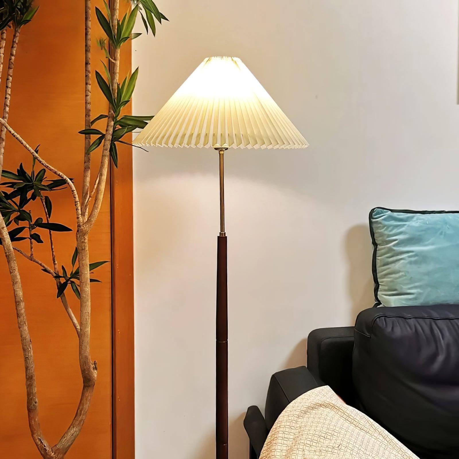 Pleated Floor Lamp - Lumpaz